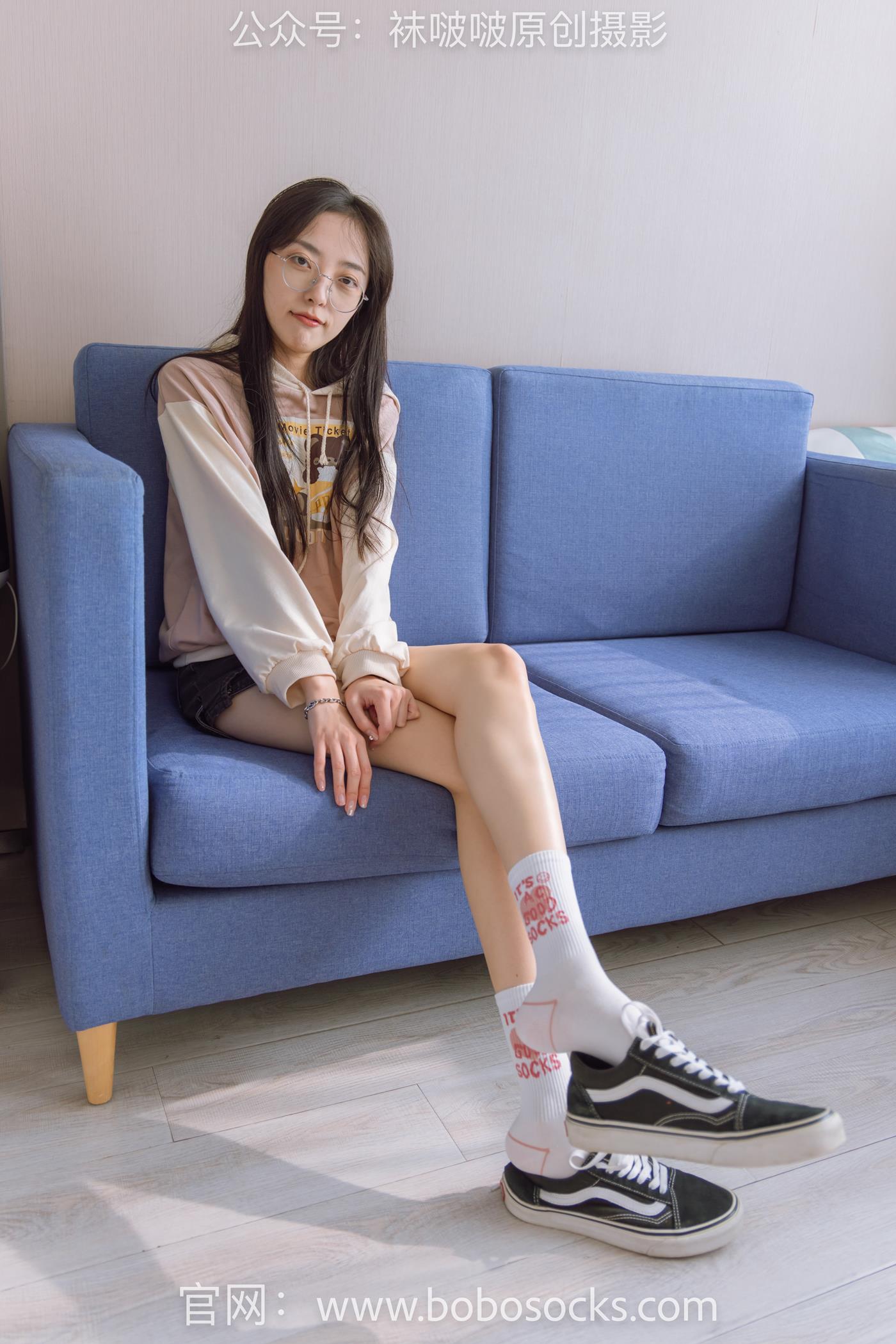图片[41]-[BoBoSocks袜啵啵]NO.143 稚予-匡威板鞋、vans帆布鞋、两双白棉袜 (1) [84P] – 速更版-美库