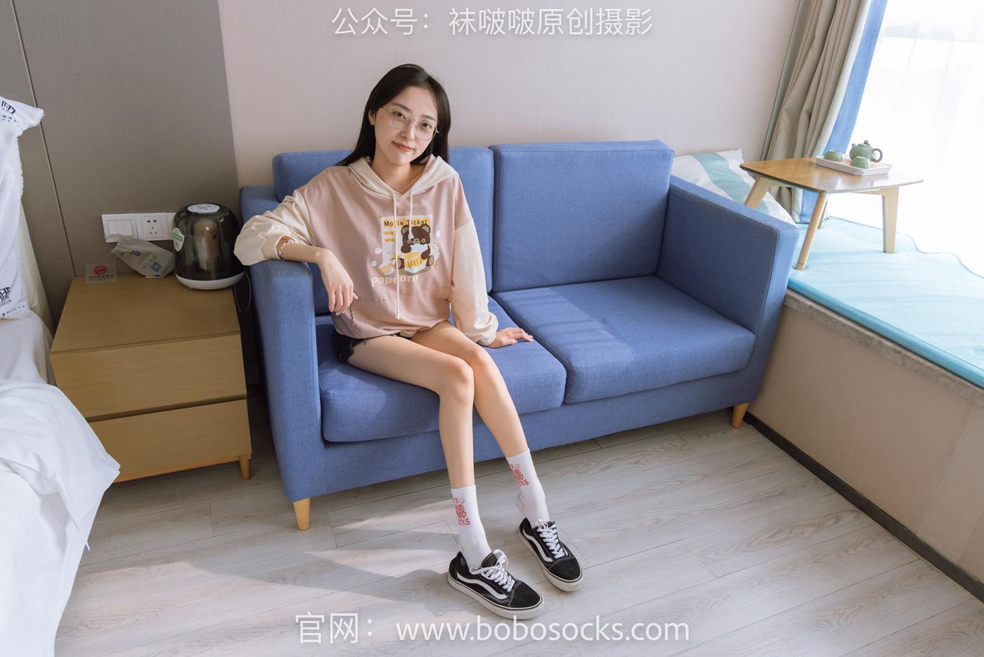 图片[42]-[BoBoSocks袜啵啵]NO.143 稚予-匡威板鞋、vans帆布鞋、两双白棉袜 (1) [84P] – 速更版-美库