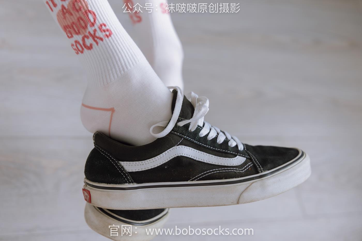 图片[44]-[BoBoSocks袜啵啵]NO.143 稚予-匡威板鞋、vans帆布鞋、两双白棉袜 (1) [84P] – 速更版-美库