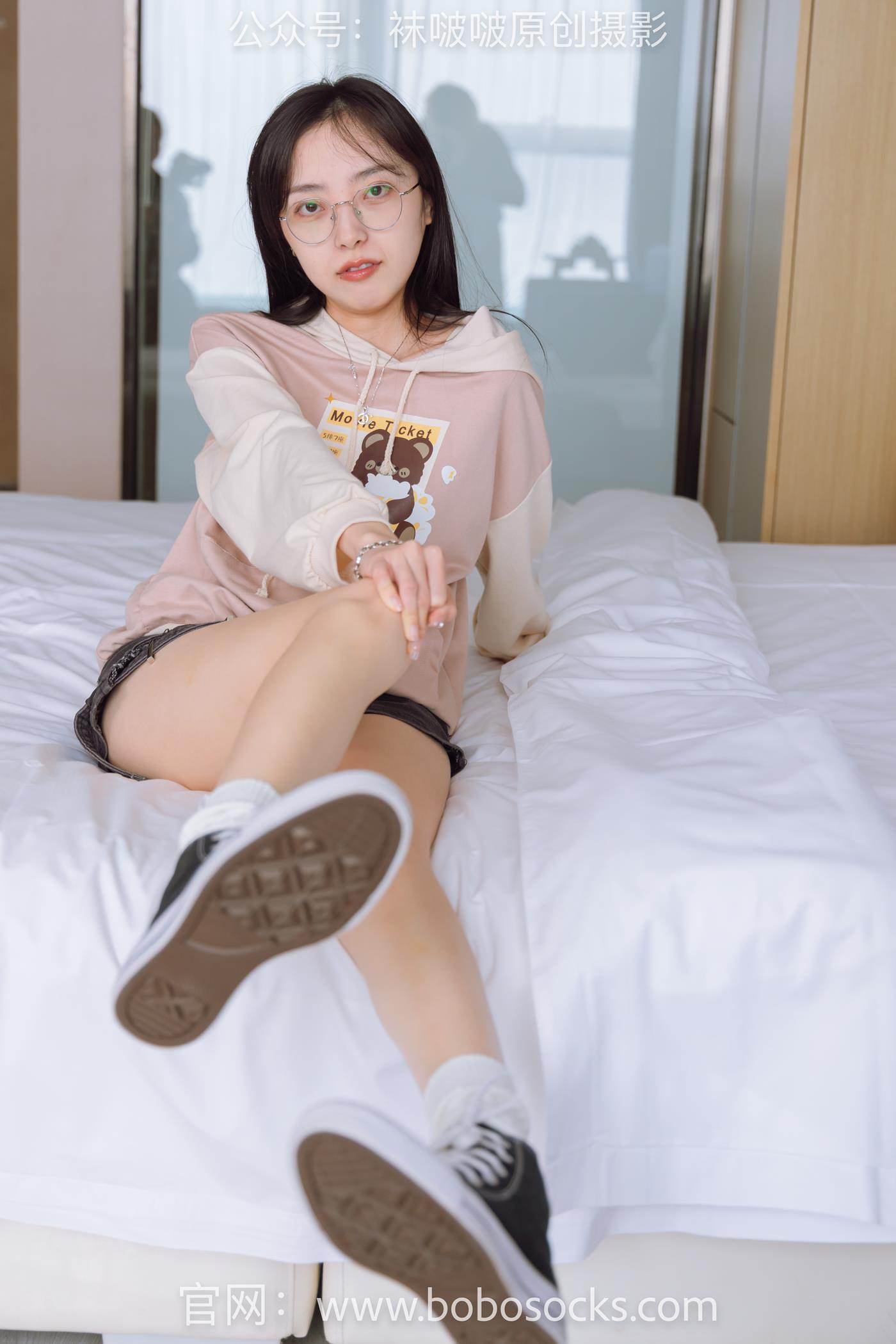 图片[39]-[BoBoSocks袜啵啵]NO.143 稚予-匡威板鞋、vans帆布鞋、两双白棉袜 (2) [82P] – 速更版-美库