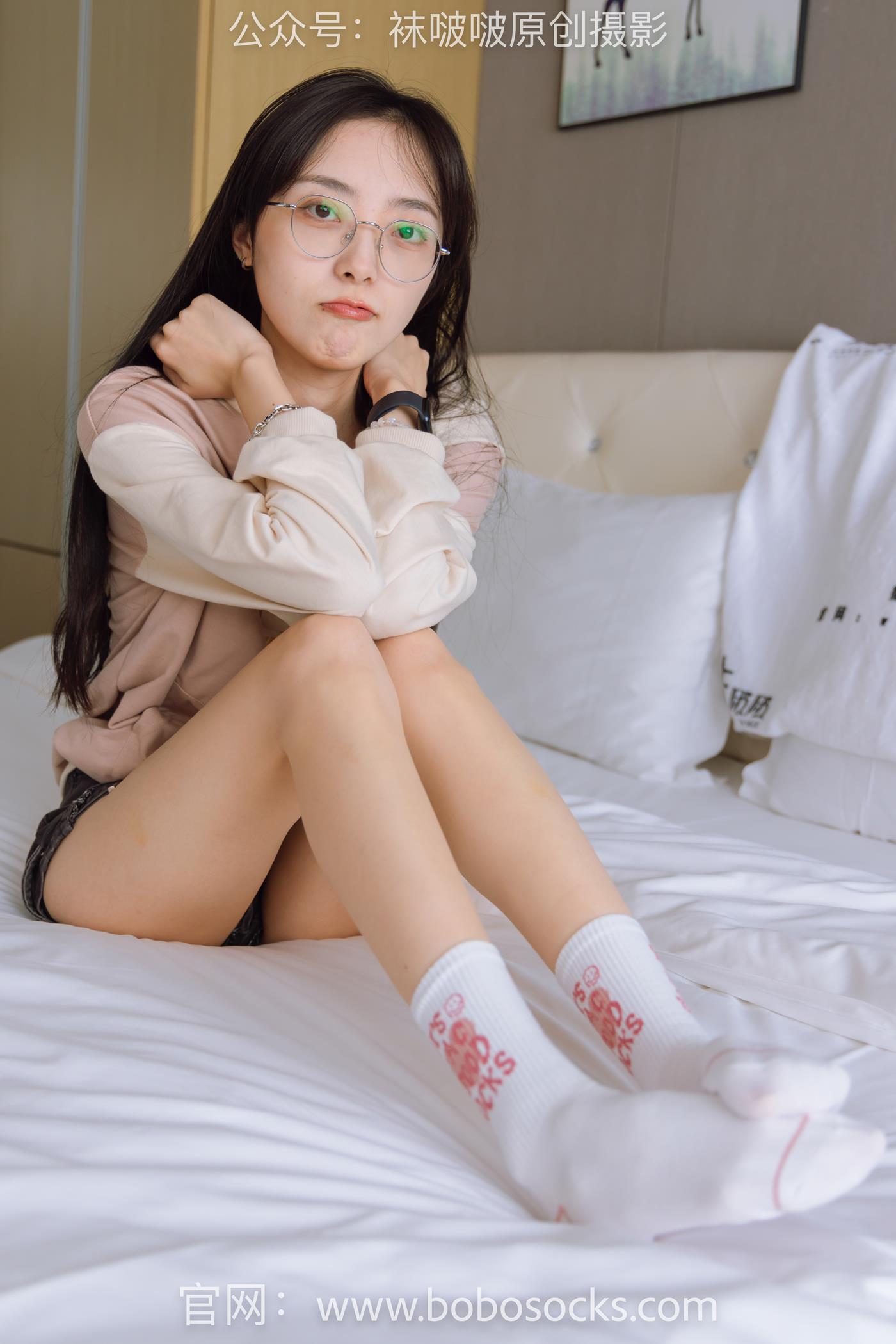 图片[55]-[BoBoSocks袜啵啵]NO.143 稚予-匡威板鞋、vans帆布鞋、两双白棉袜 (1) [84P] – 速更版-美库