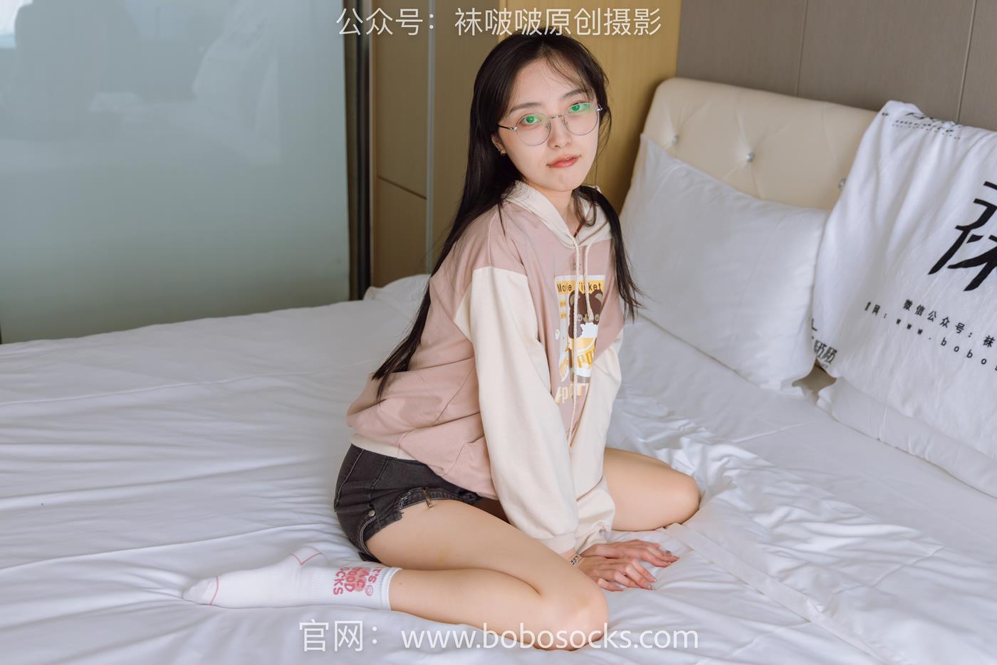 图片[60]-[BoBoSocks袜啵啵]NO.143 稚予-匡威板鞋、vans帆布鞋、两双白棉袜 (1) [84P] – 速更版-美库