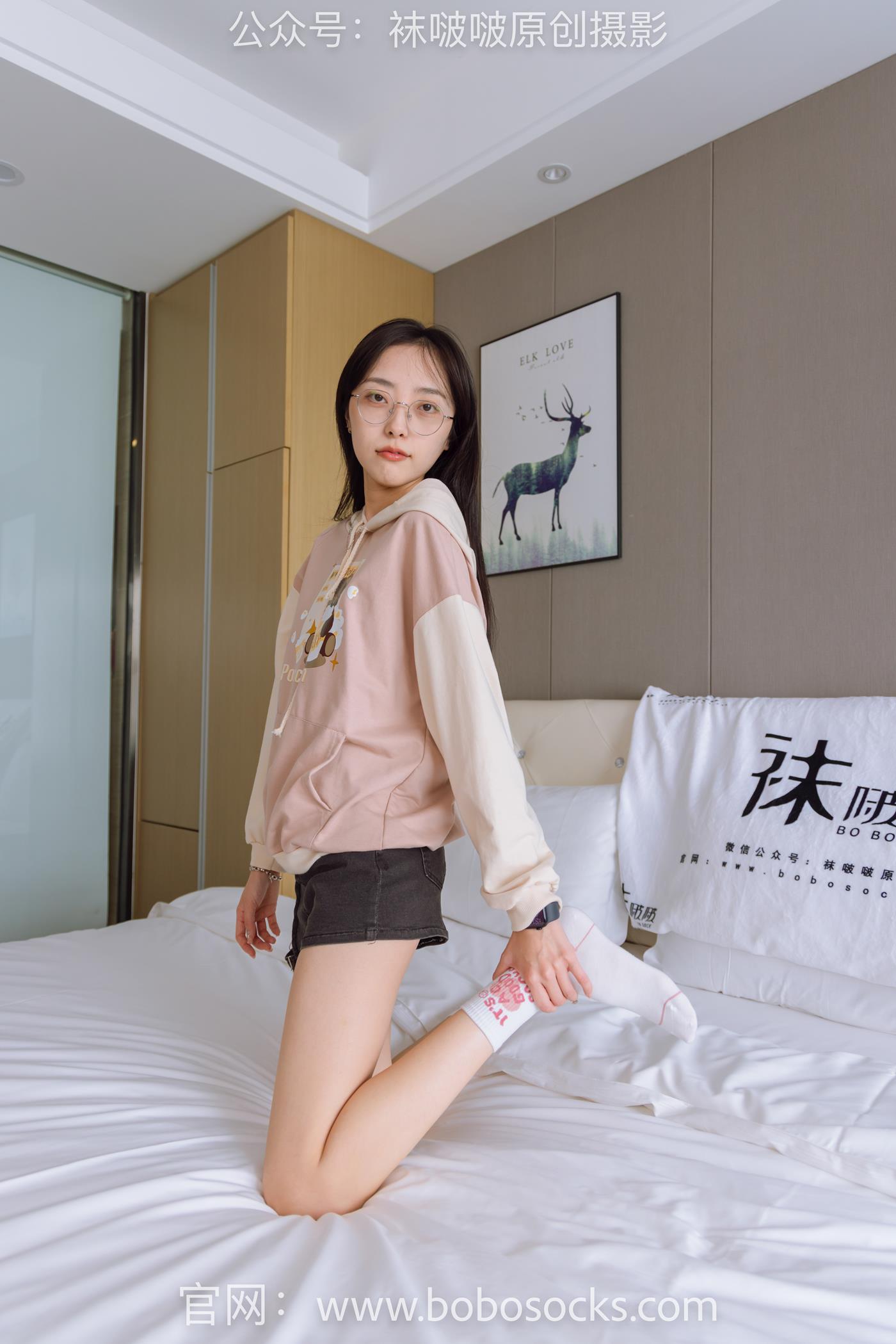 图片[75]-[BoBoSocks袜啵啵]NO.143 稚予-匡威板鞋、vans帆布鞋、两双白棉袜 (1) [84P] – 速更版-美库