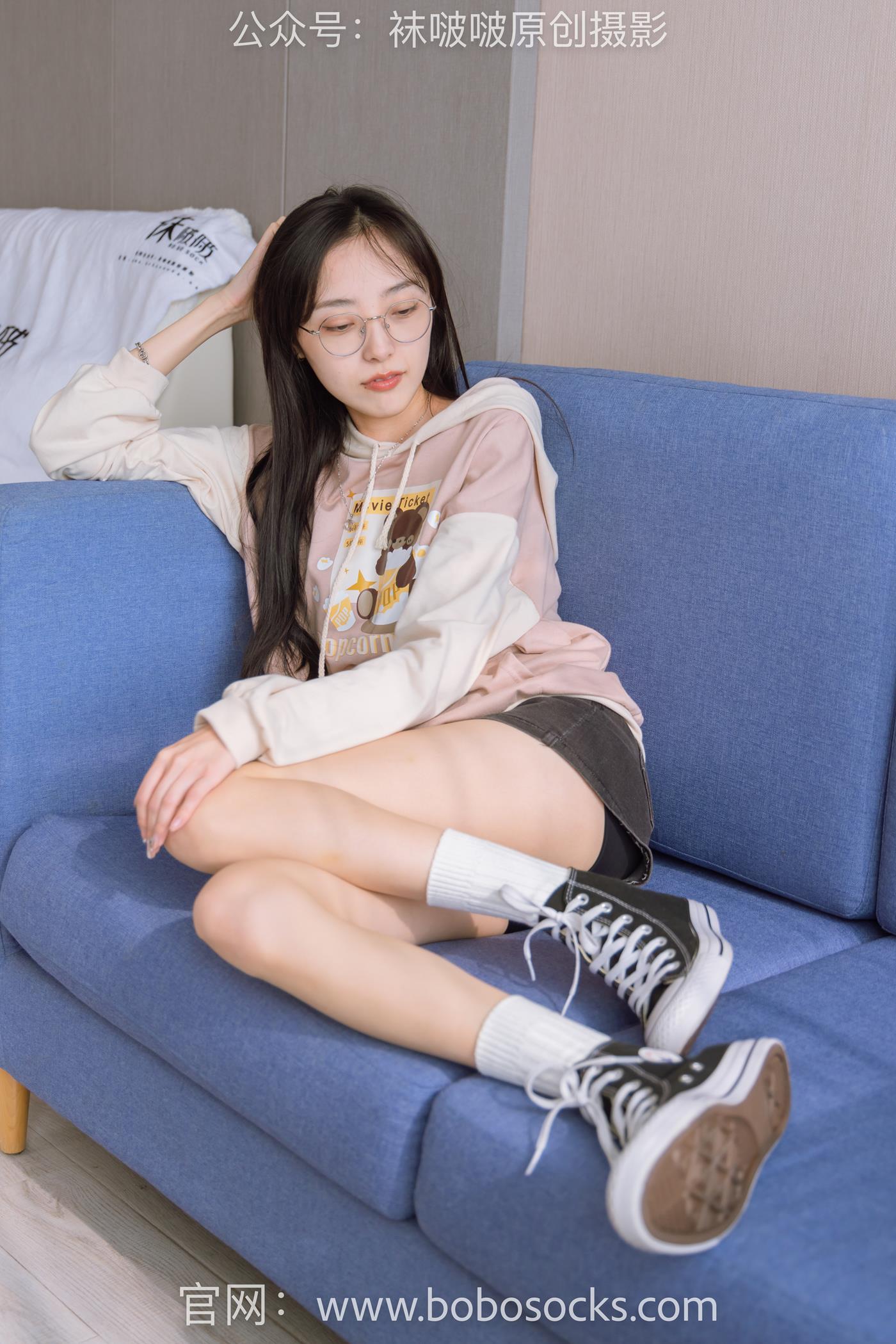 图片[84]-[BoBoSocks袜啵啵]NO.143 稚予-匡威板鞋、vans帆布鞋、两双白棉袜 (1) [84P] – 速更版-美库