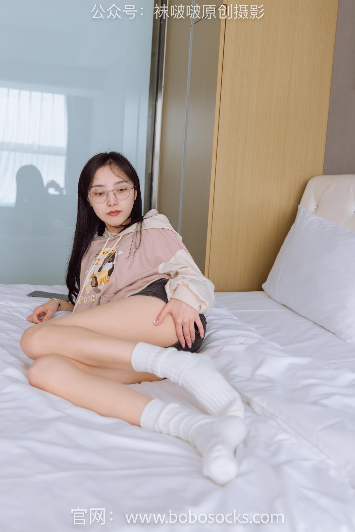 图片[77]-[BoBoSocks袜啵啵]NO.143 稚予-匡威板鞋、vans帆布鞋、两双白棉袜 (2) [82P] – 速更版-美库