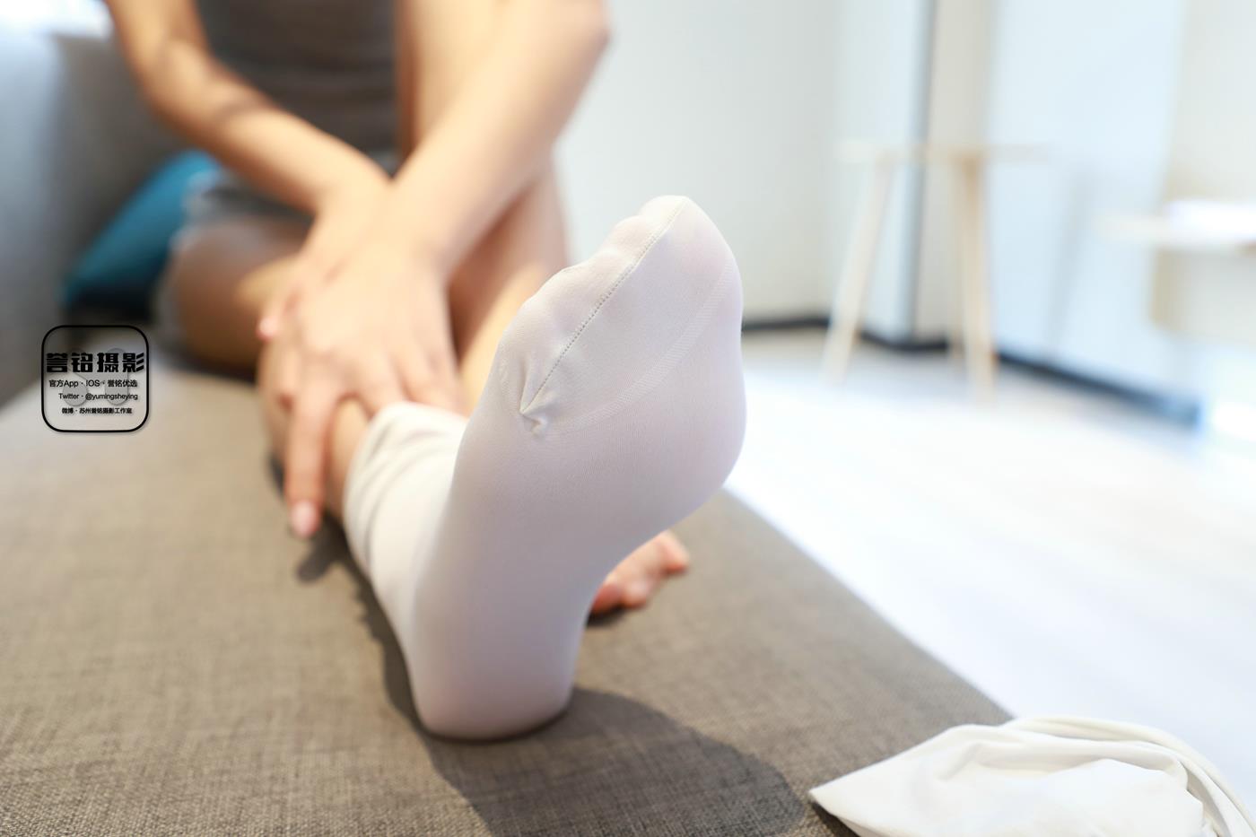 图片[25]-[誉铭传媒]袜足摄影 2022年《2022微信群第8套》[85P] – 速更版-美库