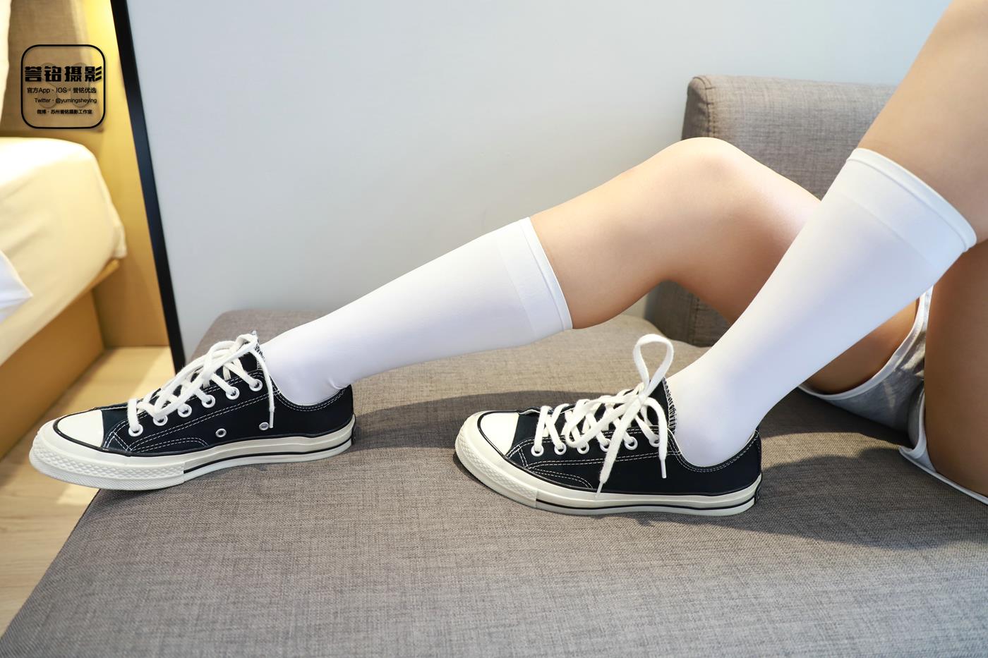 图片[59]-[誉铭传媒]袜足摄影 2022年《2022微信群第8套》[85P] – 速更版-美库