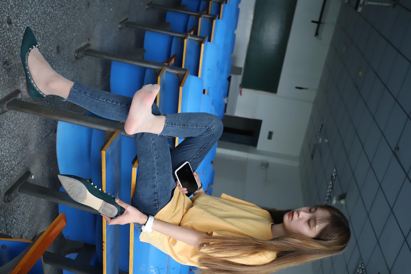 图片[17]-大西瓜爱牙膏-2020 01X活动 模特1（一） 教室牛仔裤里丝 (2) [70P] – 速更版-美库