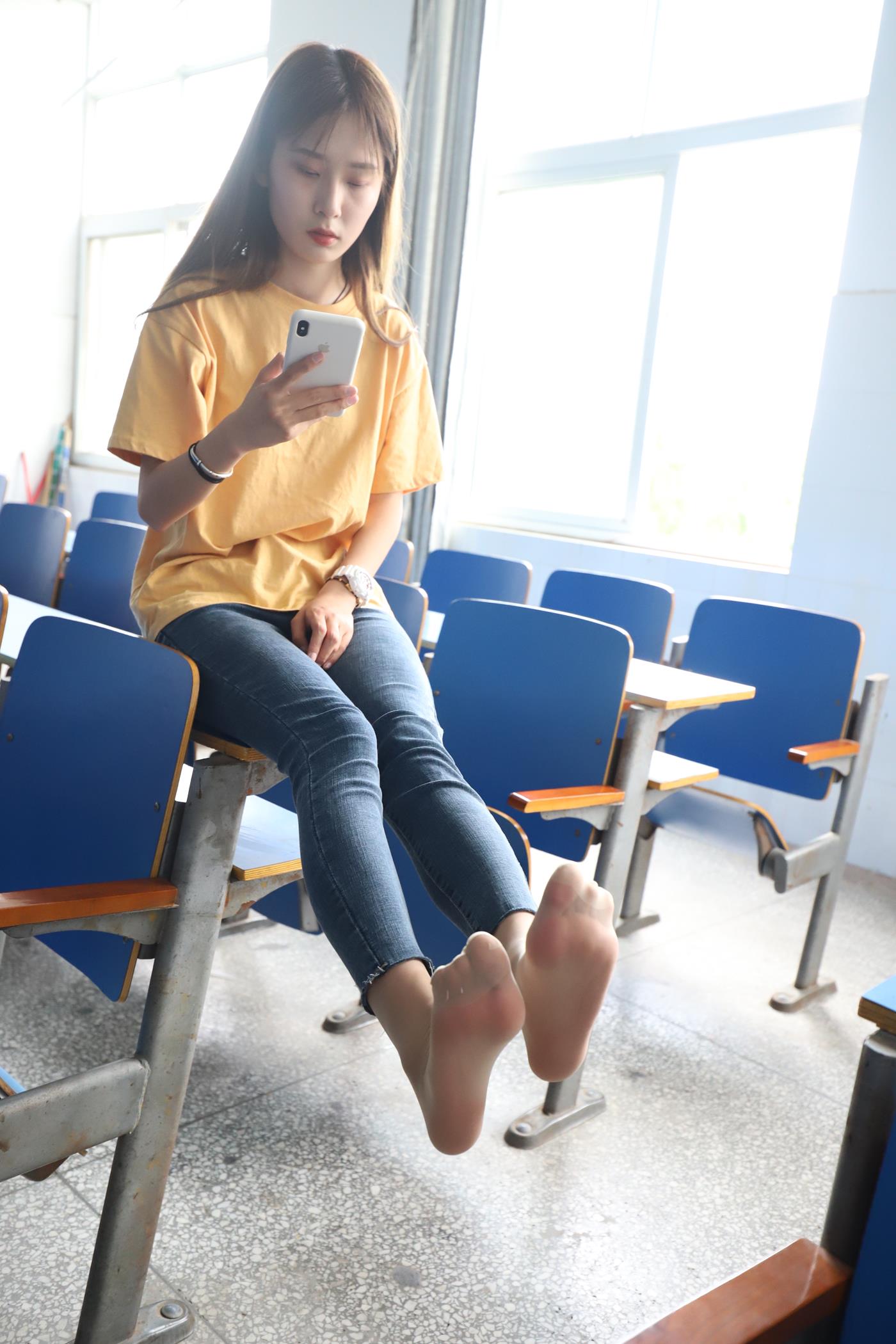 图片[24]-大西瓜爱牙膏-2020 01X活动 模特1（一） 教室牛仔裤里丝 (2) [70P] – 速更版-美库