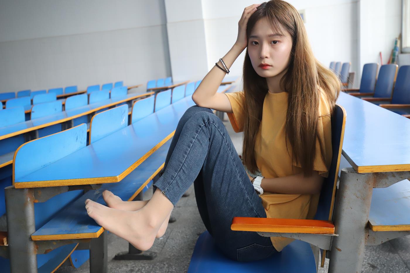 图片[37]-大西瓜爱牙膏-2020 01X活动 模特1（一） 教室牛仔裤里丝 (2) [70P] – 速更版-美库