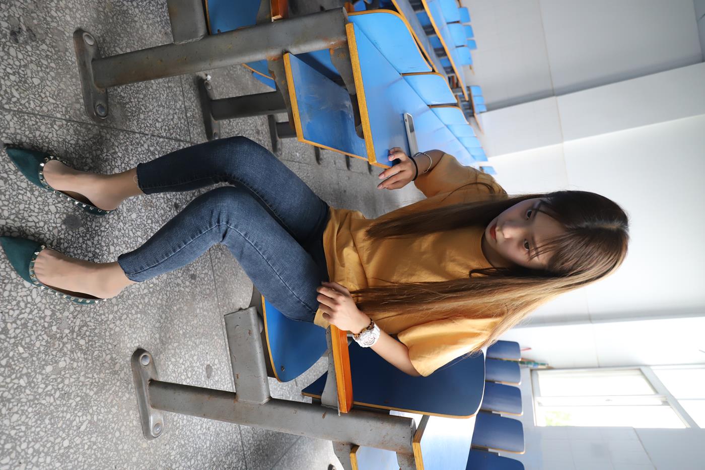 图片[47]-大西瓜爱牙膏-2020 01X活动 模特1（一） 教室牛仔裤里丝 (2) [70P] – 速更版-美库