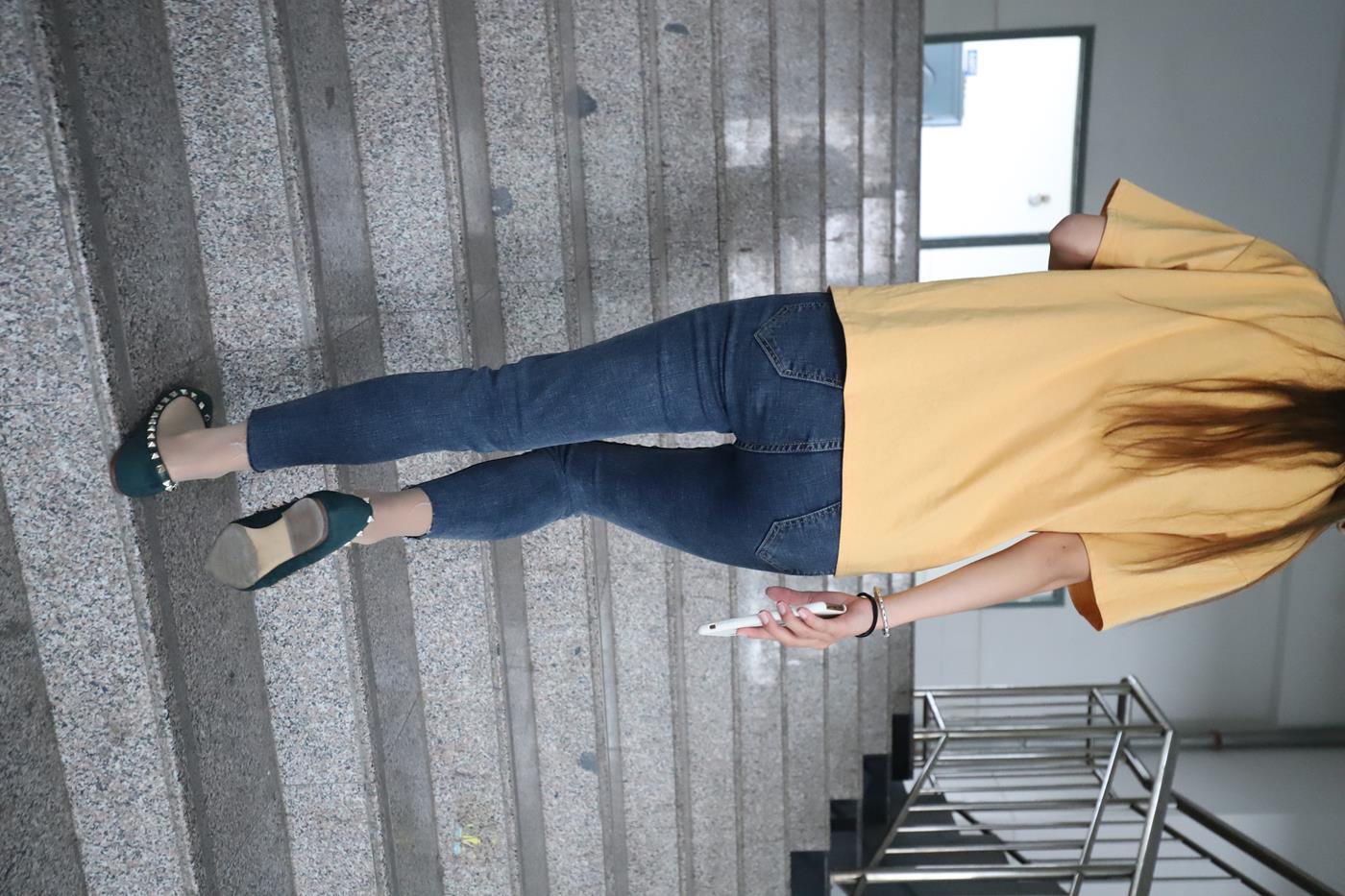 图片[61]-大西瓜爱牙膏-2020 01X活动 模特1（一） 教室牛仔裤里丝 (1) [84P] – 速更版-美库