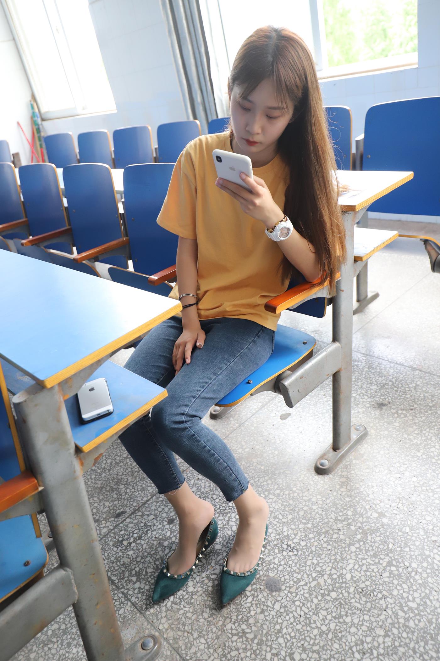 图片[56]-大西瓜爱牙膏-2020 01X活动 模特1（一） 教室牛仔裤里丝 (2) [70P] – 速更版-美库