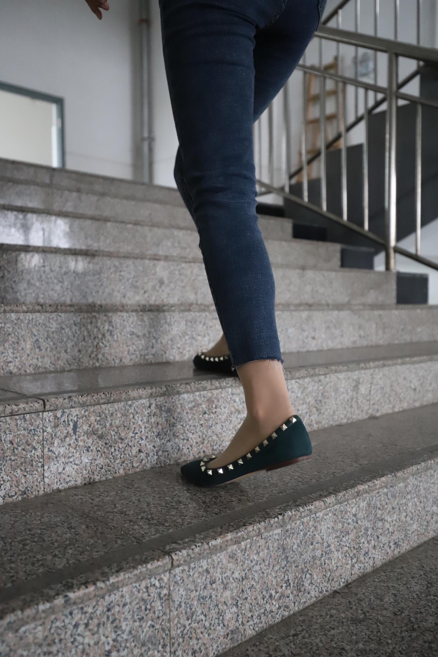 图片[64]-大西瓜爱牙膏-2020 01X活动 模特1（一） 教室牛仔裤里丝 (1) [84P] – 速更版-美库