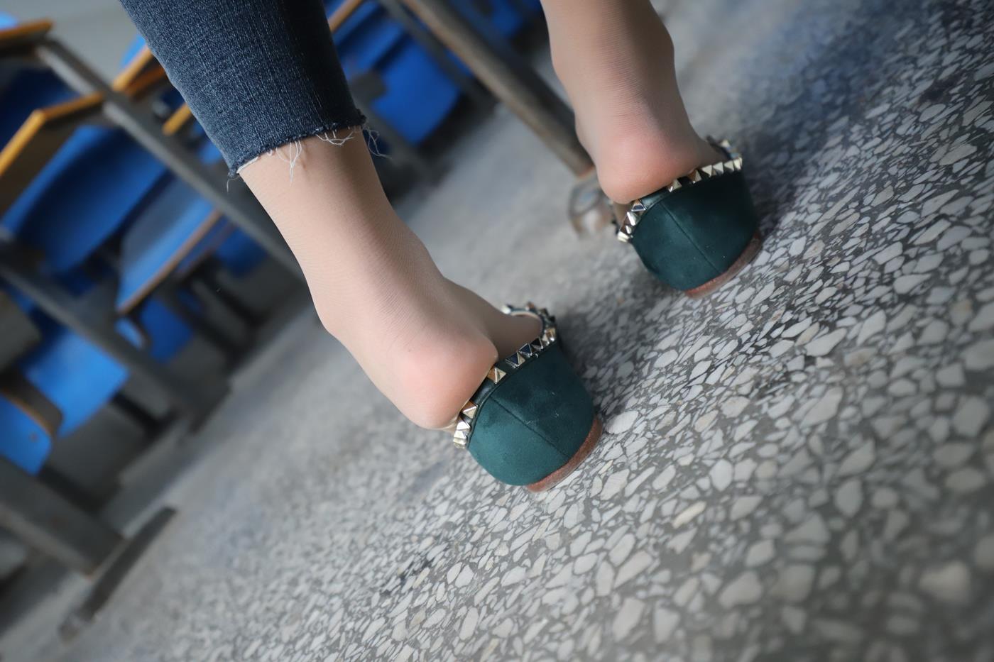 图片[59]-大西瓜爱牙膏-2020 01X活动 模特1（一） 教室牛仔裤里丝 (2) [70P] – 速更版-美库