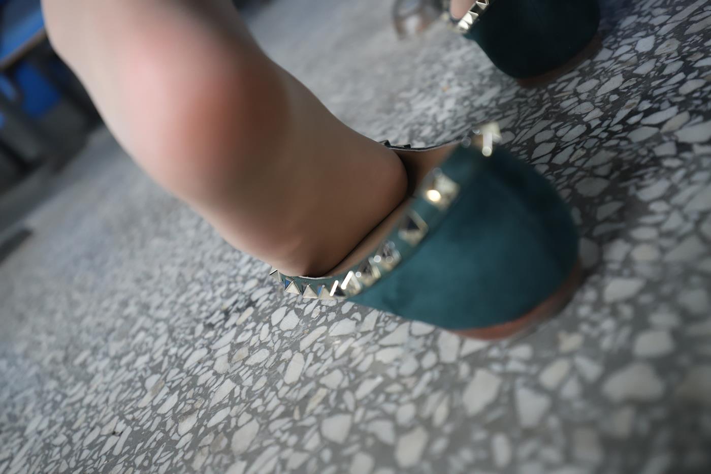 图片[61]-大西瓜爱牙膏-2020 01X活动 模特1（一） 教室牛仔裤里丝 (2) [70P] – 速更版-美库