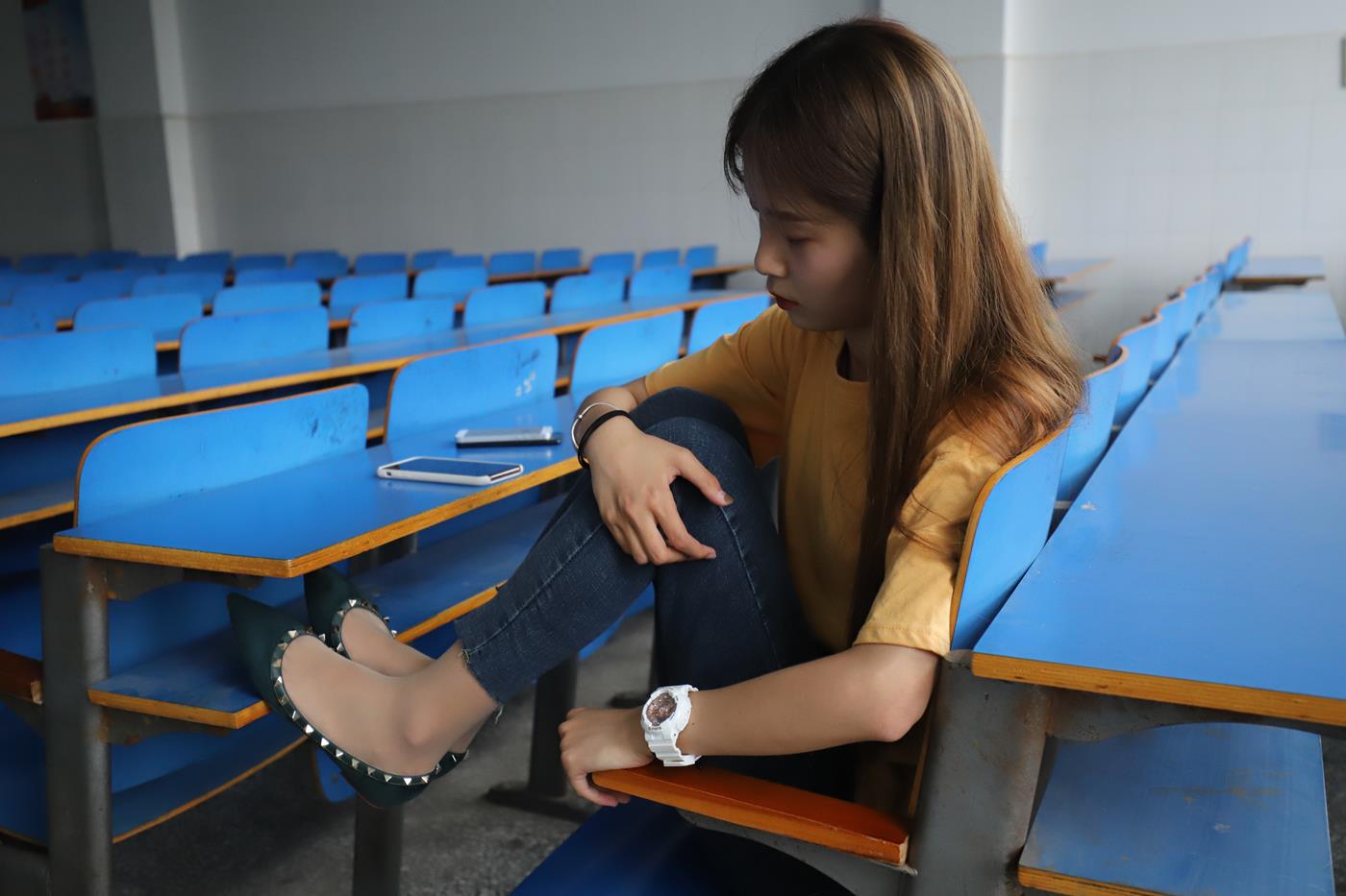 图片[62]-大西瓜爱牙膏-2020 01X活动 模特1（一） 教室牛仔裤里丝 (2) [70P] – 速更版-美库