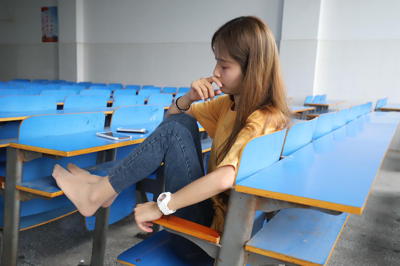 图片[64]-大西瓜爱牙膏-2020 01X活动 模特1（一） 教室牛仔裤里丝 (2) [70P] – 速更版-美库