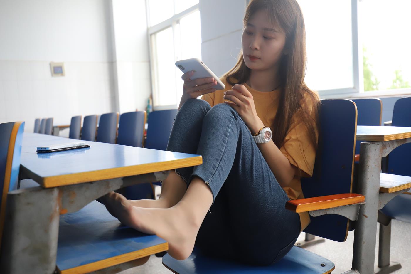 图片[67]-大西瓜爱牙膏-2020 01X活动 模特1（一） 教室牛仔裤里丝 (2) [70P] – 速更版-美库