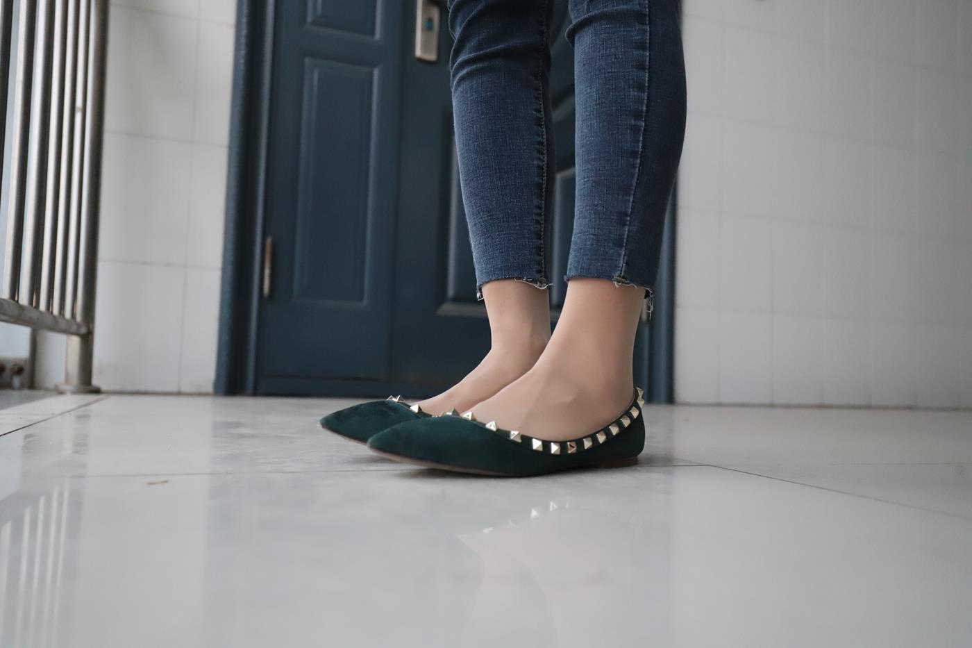 图片[83]-大西瓜爱牙膏-2020 01X活动 模特1（一） 教室牛仔裤里丝 (1) [84P] – 速更版-美库