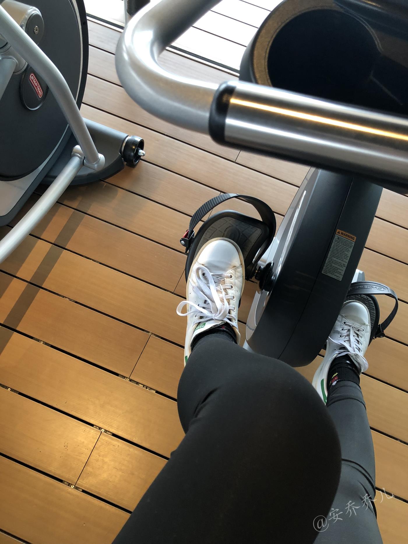 图片[15]-安乔乔儿(Nia乔乔) 健身房白袜[135P] – 速更版-美库