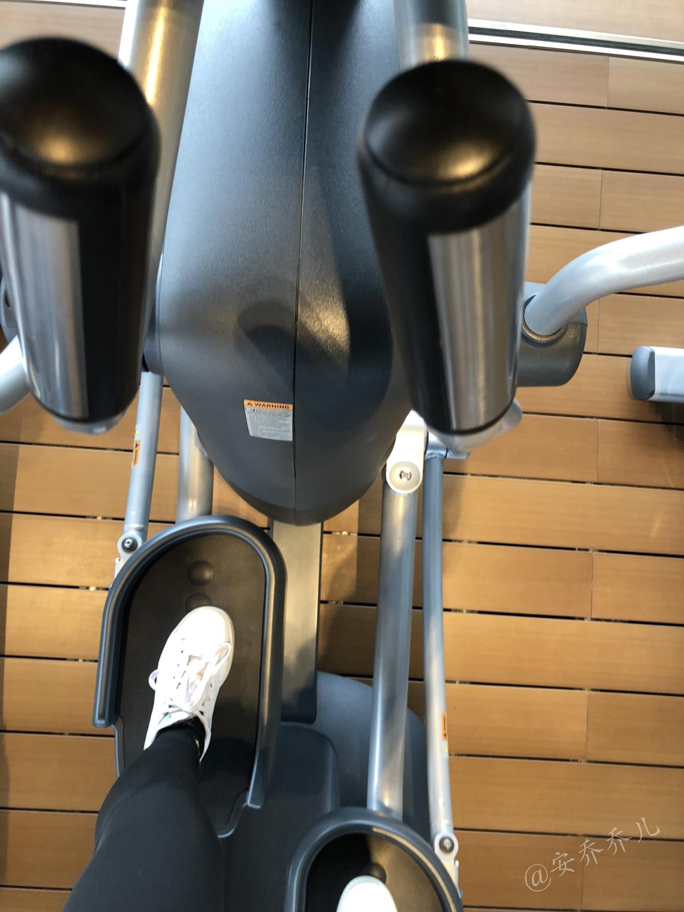 图片[16]-安乔乔儿(Nia乔乔) 健身房白袜[135P] – 速更版-美库