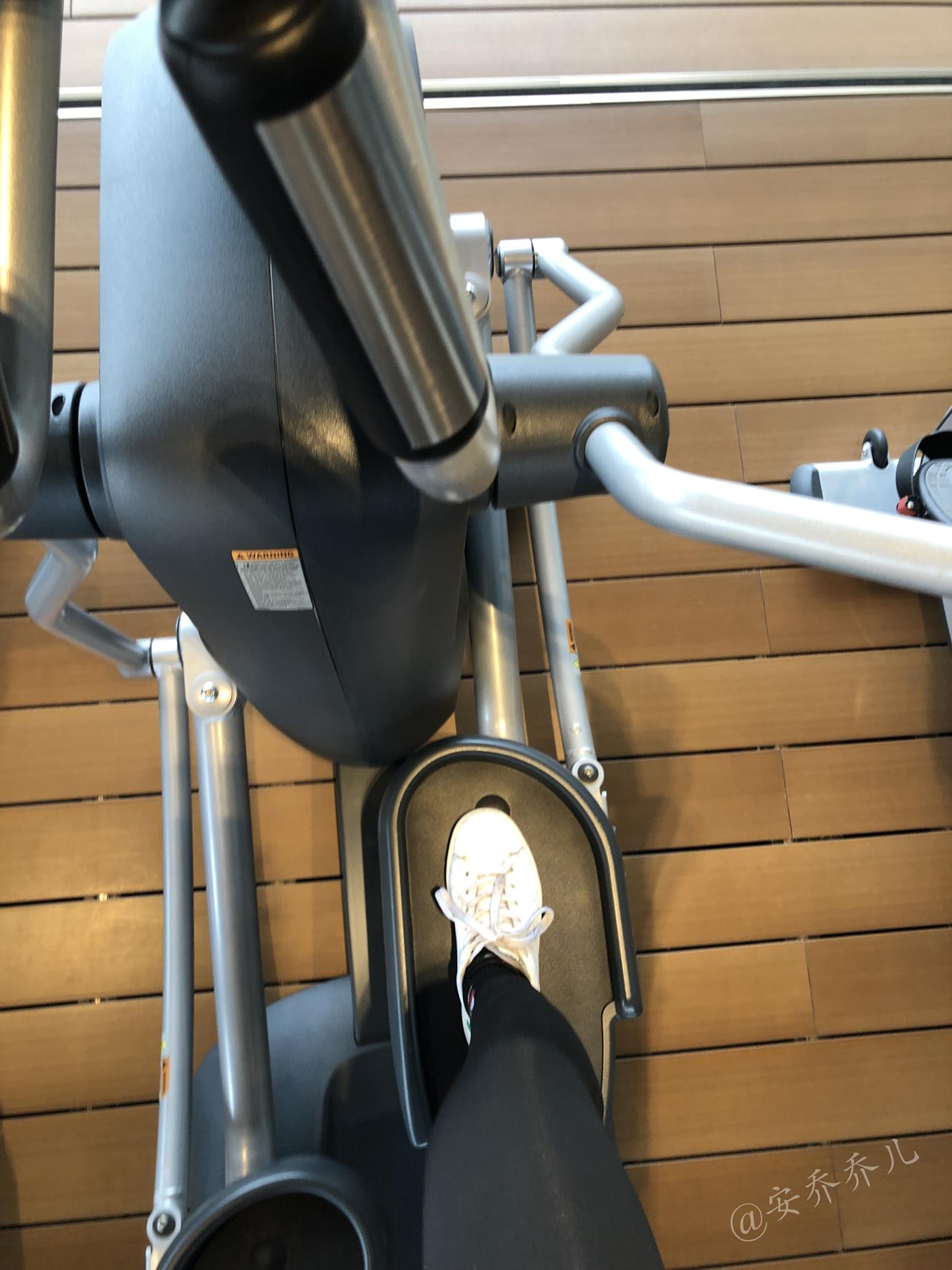 图片[17]-安乔乔儿(Nia乔乔) 健身房白袜[135P] – 速更版-美库