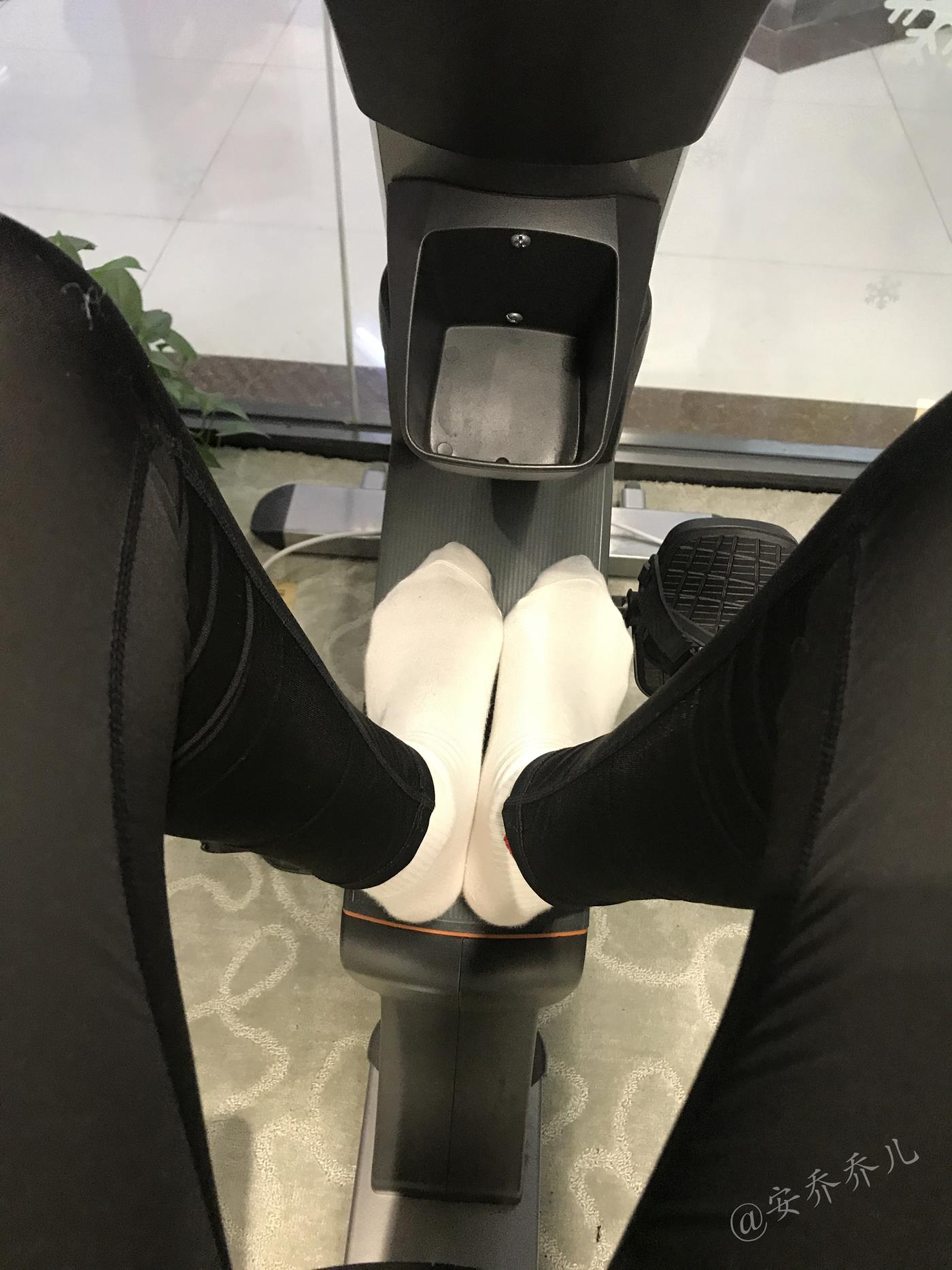 图片[54]-安乔乔儿(Nia乔乔) 健身房白袜[135P] – 速更版-美库