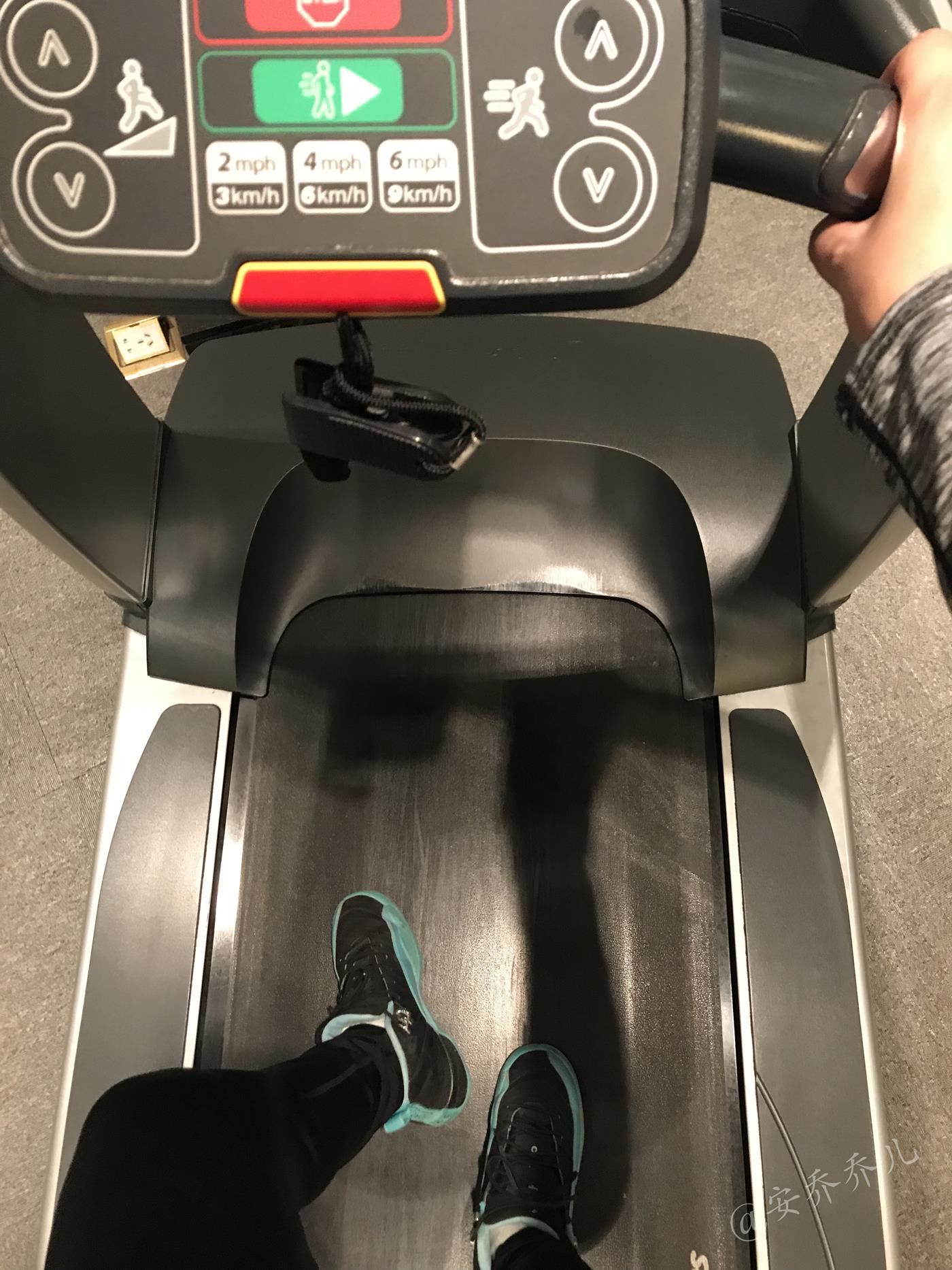 图片[129]-安乔乔儿(Nia乔乔) 健身房白袜[135P] – 速更版-美库