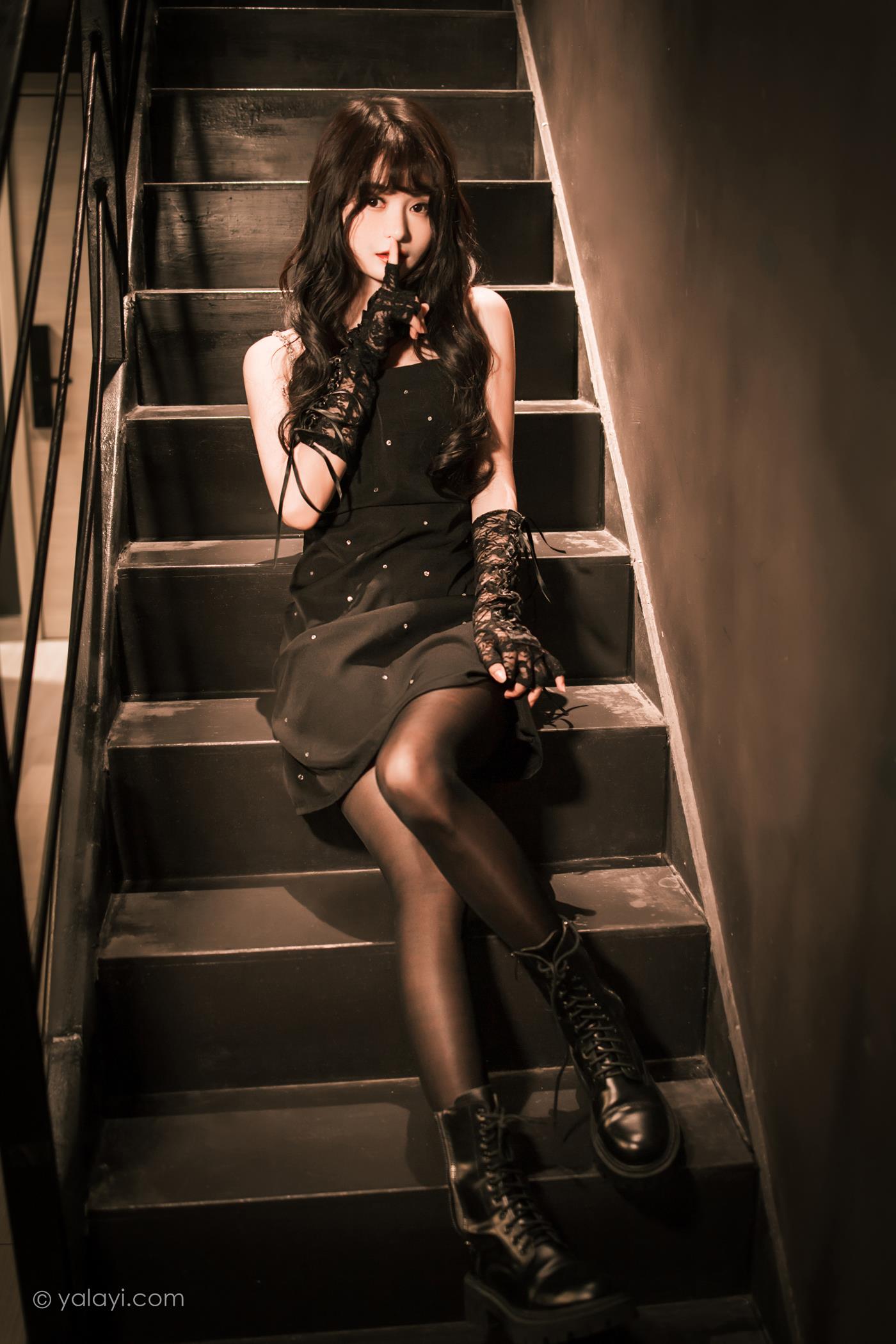 图片[19]-[YALAYI雅拉伊] 2022.11.22 NO.986 一丝忧郁 小亭[46P] – 速更版-美库