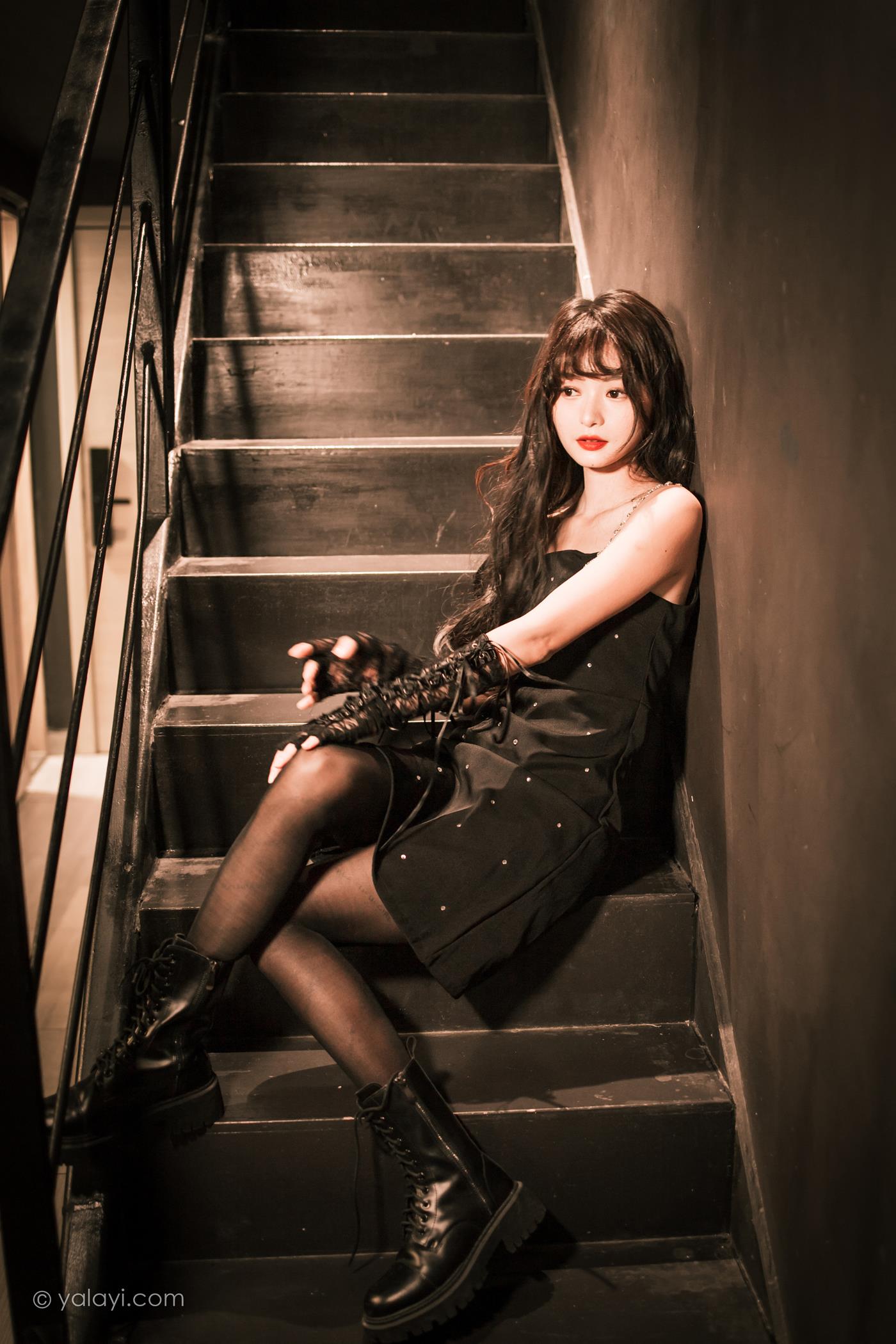 图片[22]-[YALAYI雅拉伊] 2022.11.22 NO.986 一丝忧郁 小亭[46P] – 速更版-美库