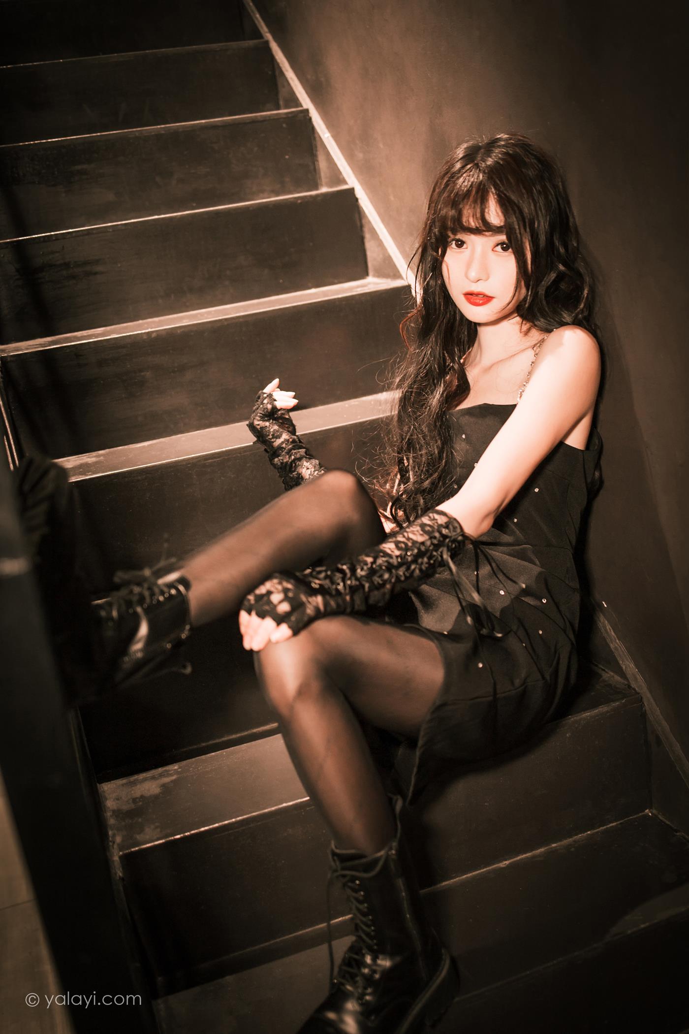 图片[24]-[YALAYI雅拉伊] 2022.11.22 NO.986 一丝忧郁 小亭[46P] – 速更版-美库