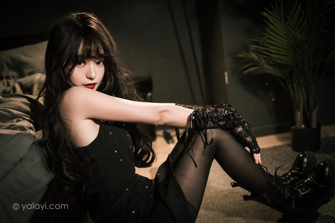 图片[32]-[YALAYI雅拉伊] 2022.11.22 NO.986 一丝忧郁 小亭[46P] – 速更版-美库