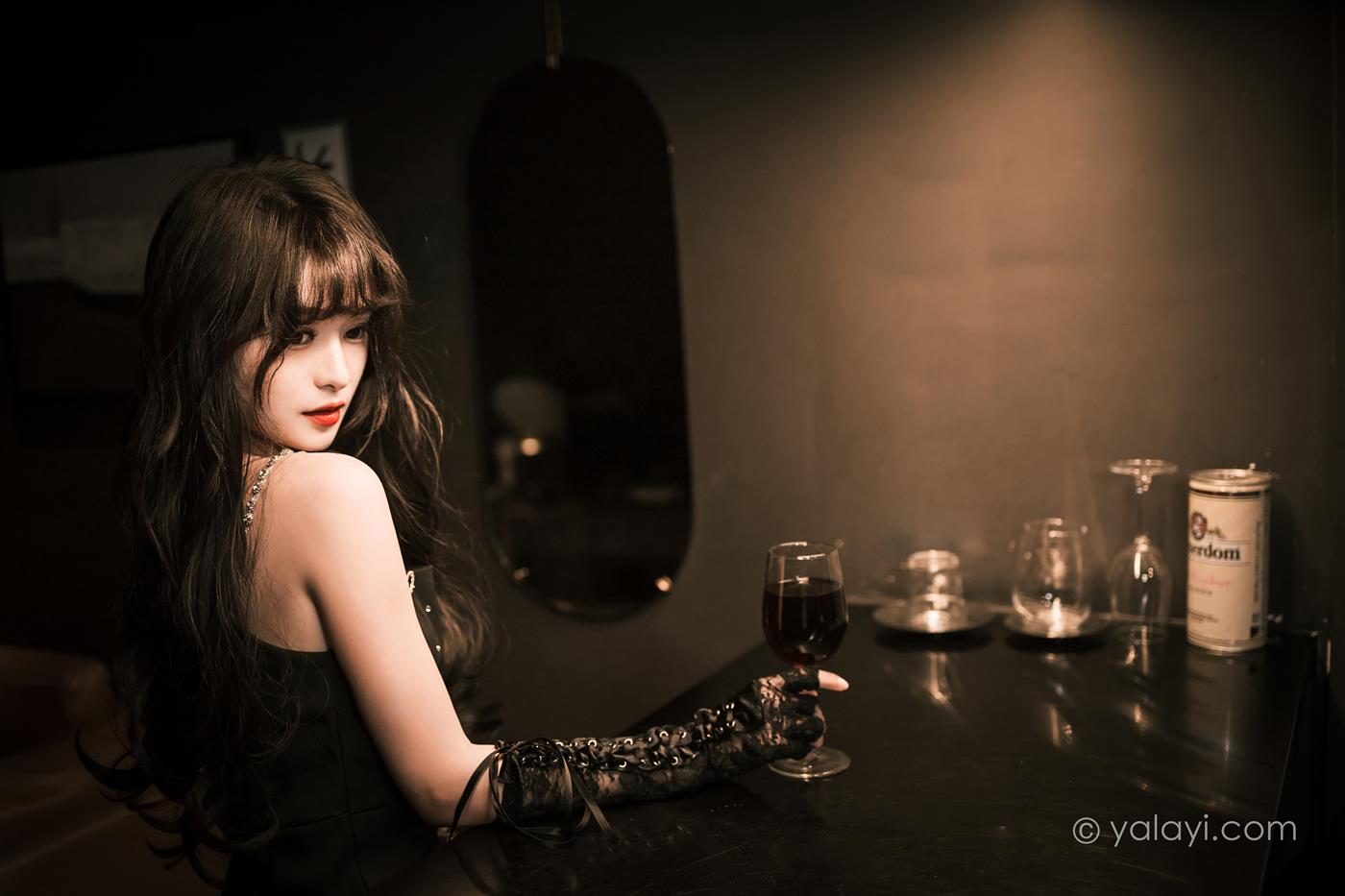 图片[42]-[YALAYI雅拉伊] 2022.11.22 NO.986 一丝忧郁 小亭[46P] – 速更版-美库