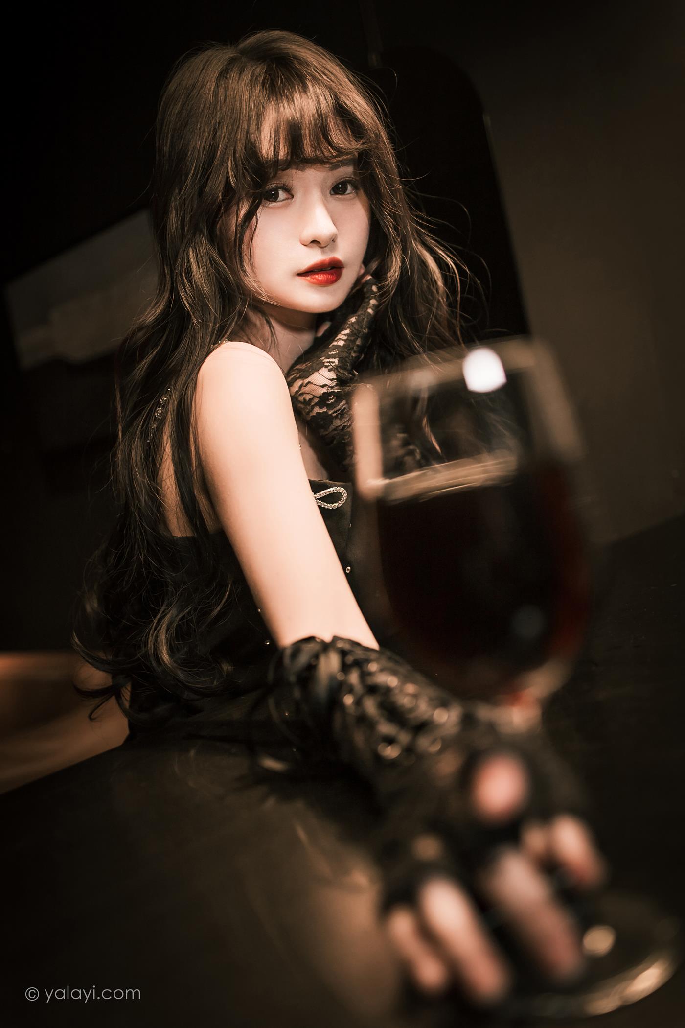 图片[44]-[YALAYI雅拉伊] 2022.11.22 NO.986 一丝忧郁 小亭[46P] – 速更版-美库