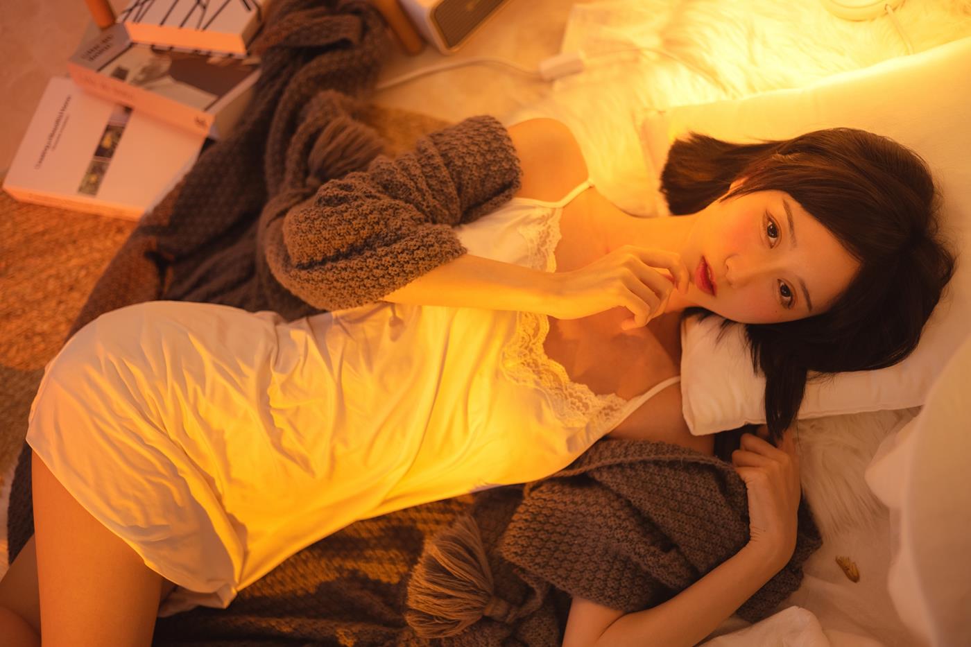 图片[24]-萌系小姐姐木绵绵OwO 049 红酒好喝 [28P] – 速更版-美库