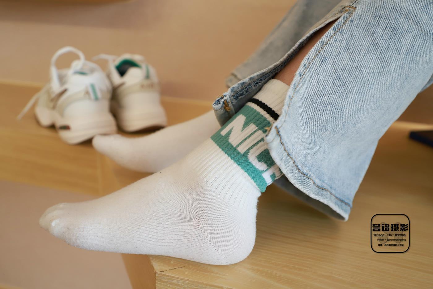 图片[31]-[誉铭传媒]袜足摄影 2022年《2022微信群第9套》[90P] – 速更版-美库