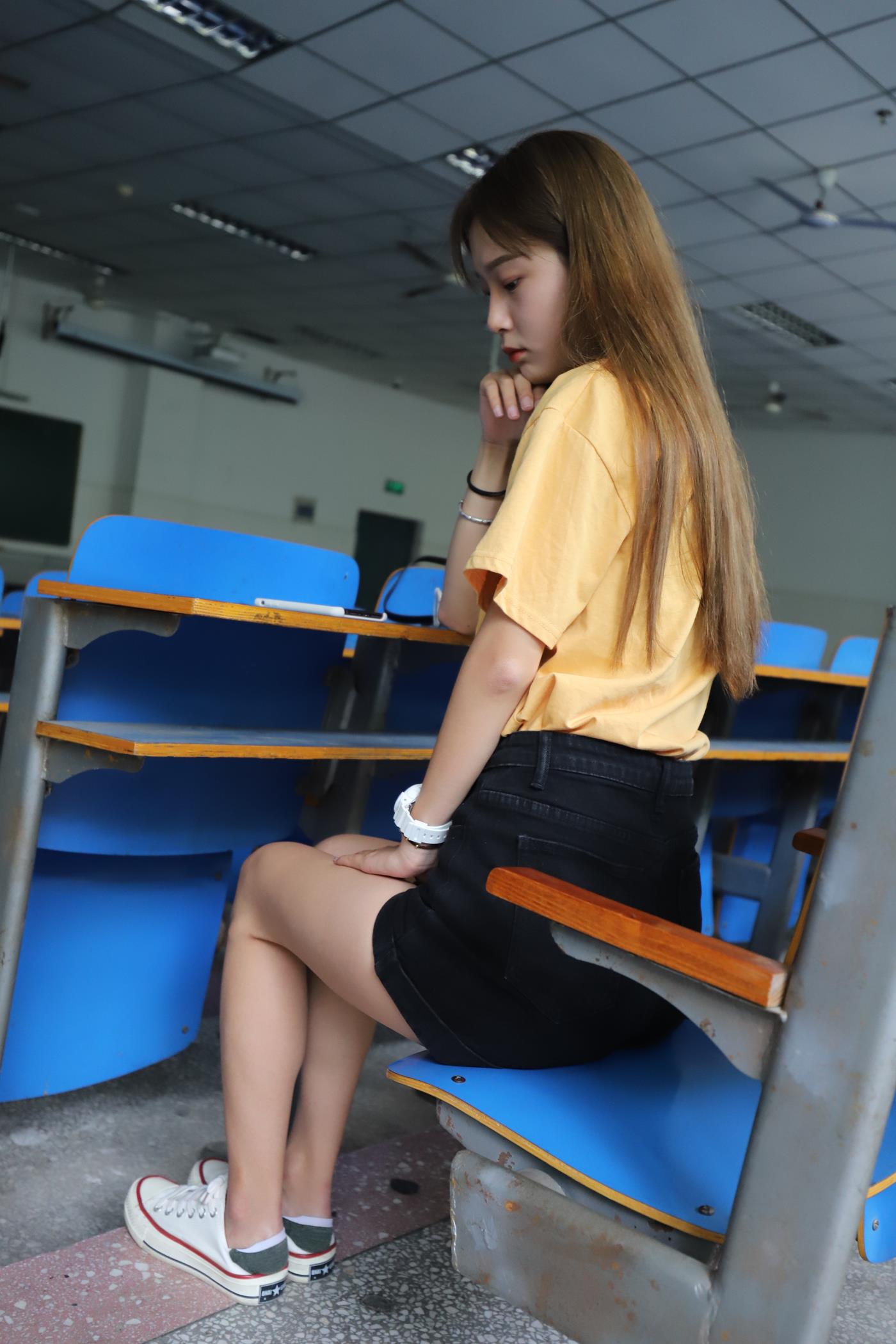 图片[12]-大西瓜爱牙膏-2020 01X活动 模特1（一） 教室热裤短袜 (1) [72P] – 速更版-美库