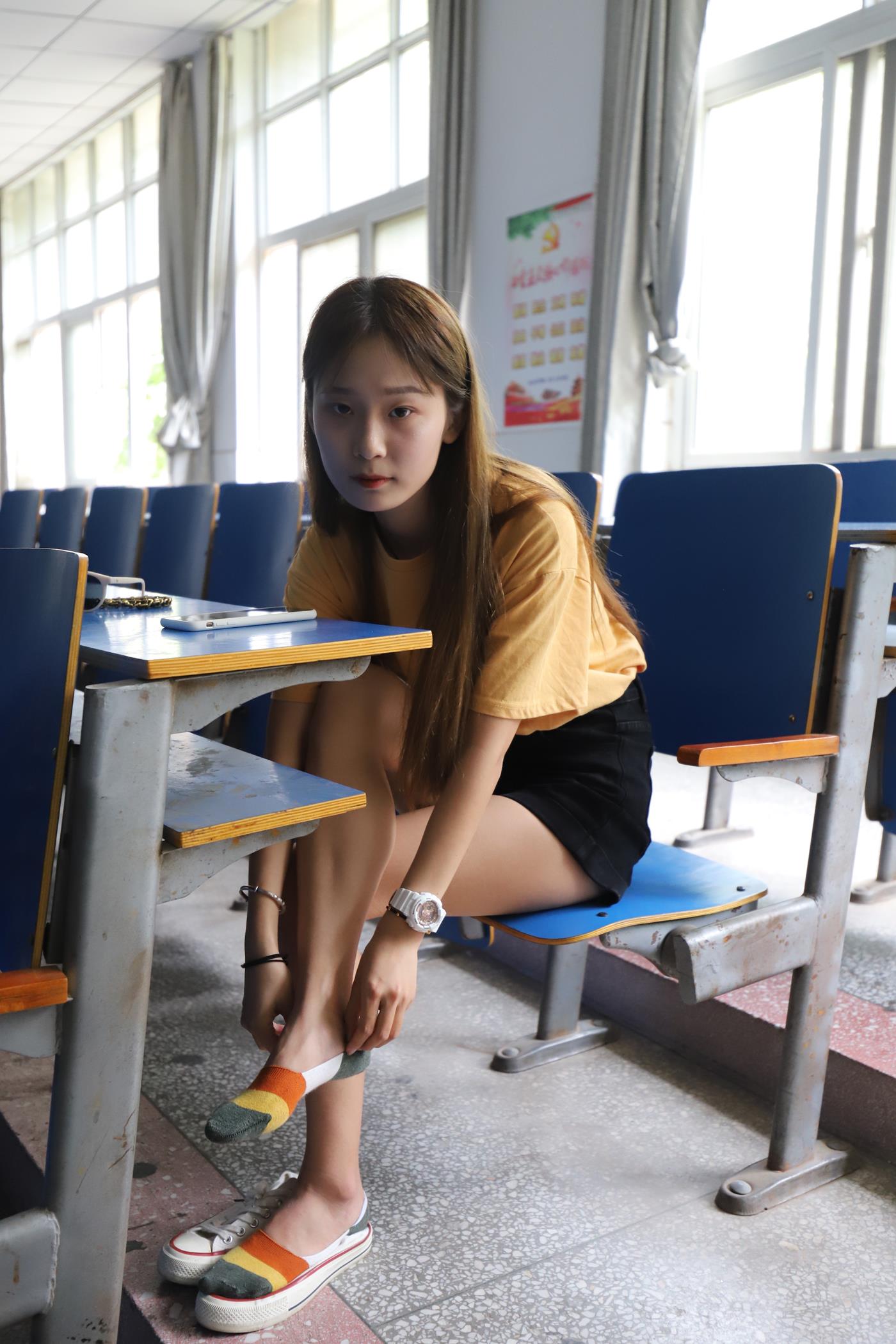 图片[25]-大西瓜爱牙膏-2020 01X活动 模特1（一） 教室热裤短袜 (1) [72P] – 速更版-美库