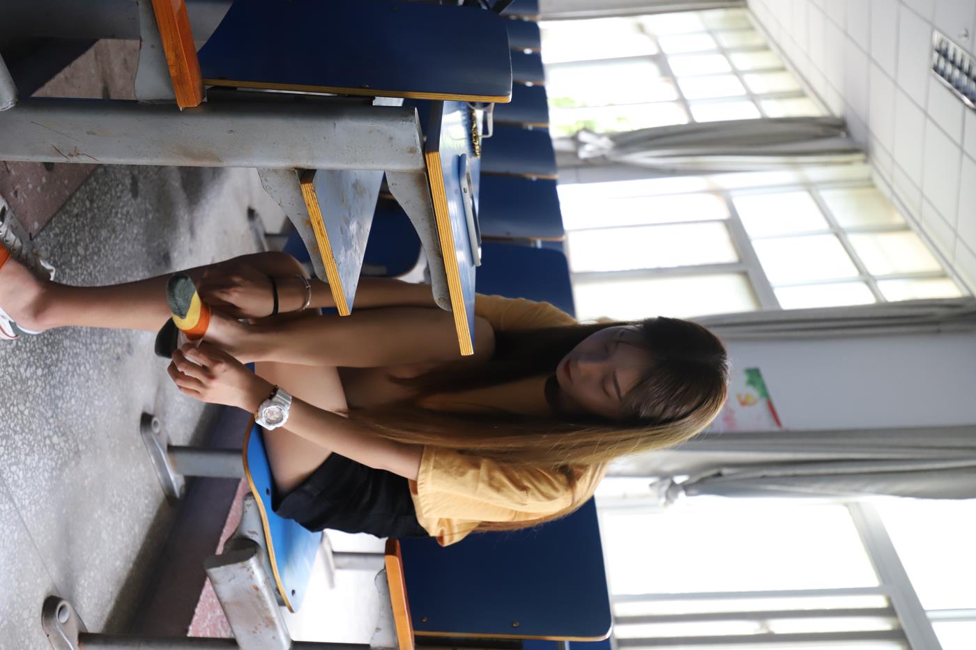 图片[28]-大西瓜爱牙膏-2020 01X活动 模特1（一） 教室热裤短袜 (1) [72P] – 速更版-美库