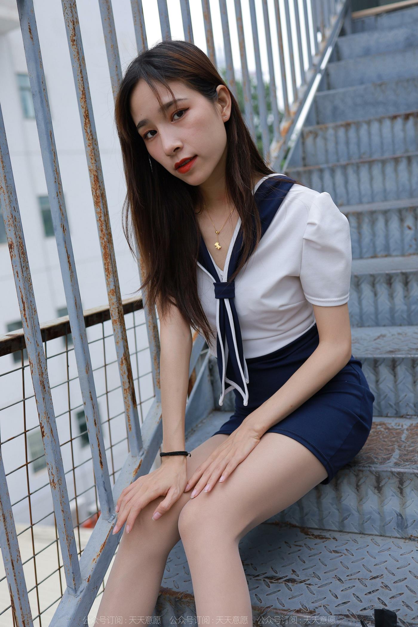 图片[31]-[IESS异思趣向] 2022.06.20 丝享家1123：美子《楼梯上的美腿》[88P] – 速更版-美库