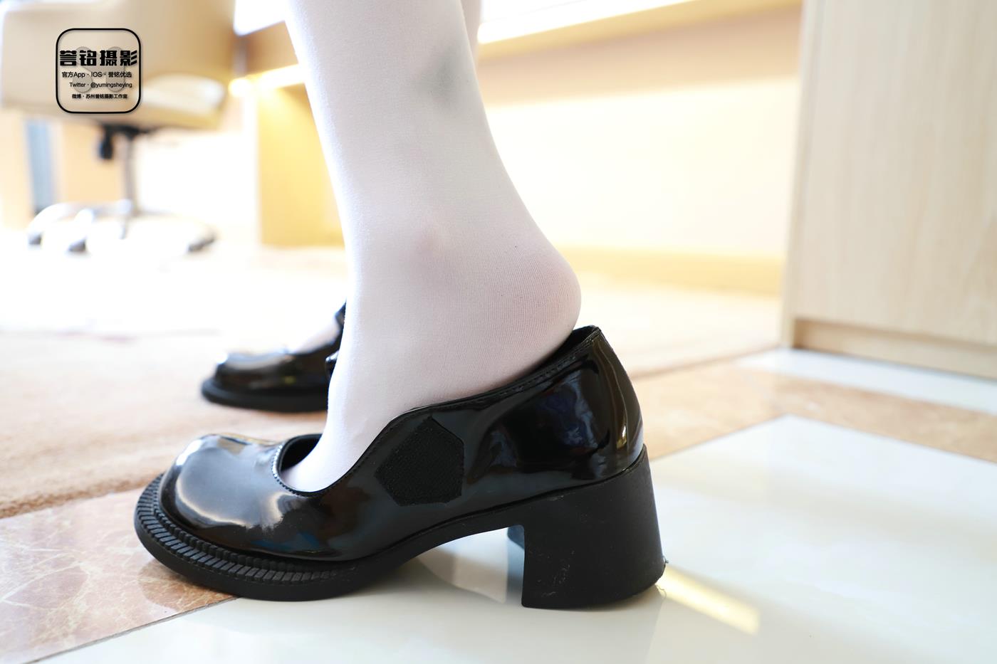 图片[41]-[誉铭传媒]袜足摄影 2022年《2022微信群第10套》[100P] – 速更版-美库