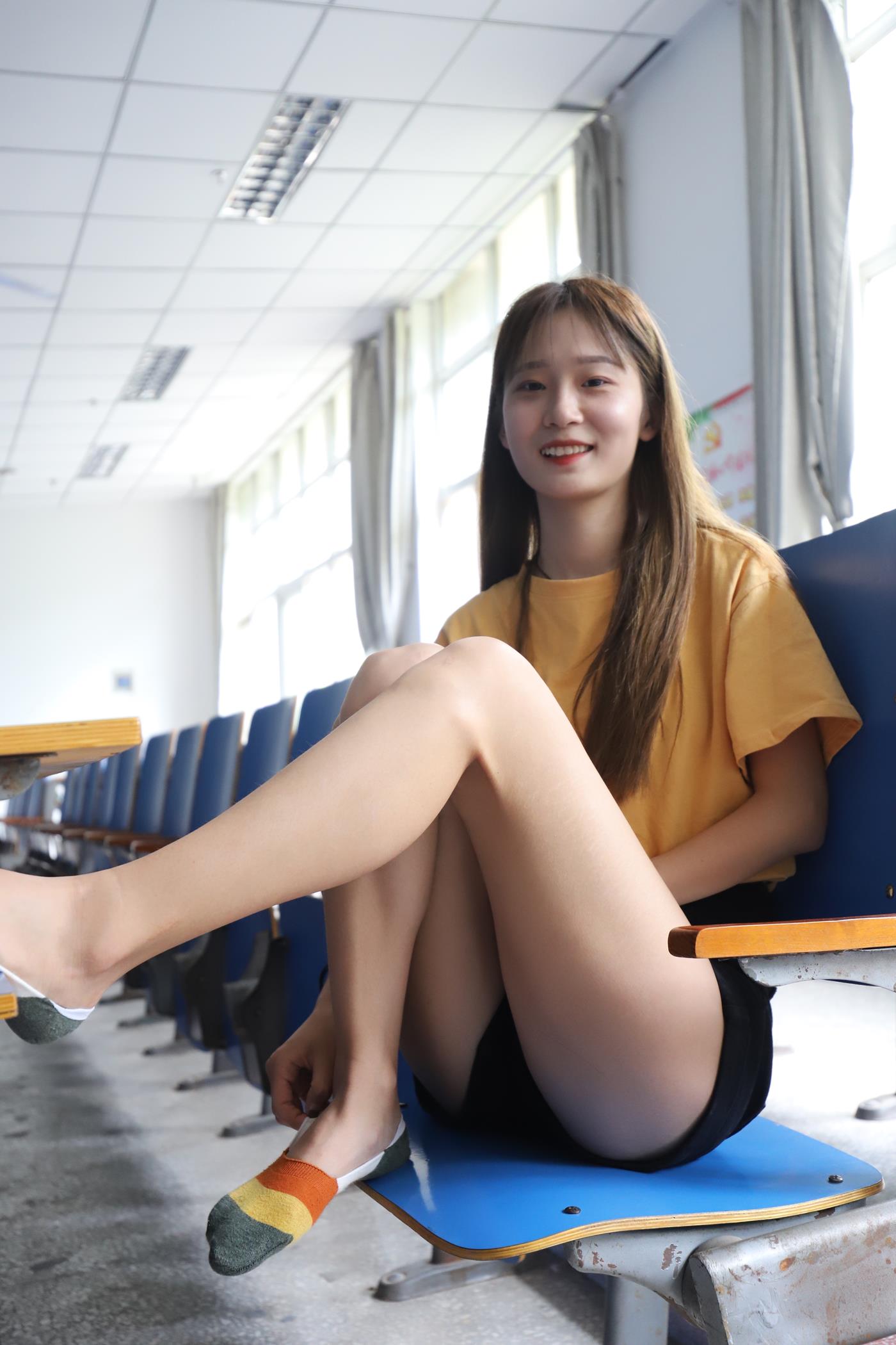 图片[10]-大西瓜爱牙膏-2020 01X活动 模特1（一） 教室热裤短袜 (2) [84P] – 速更版-美库