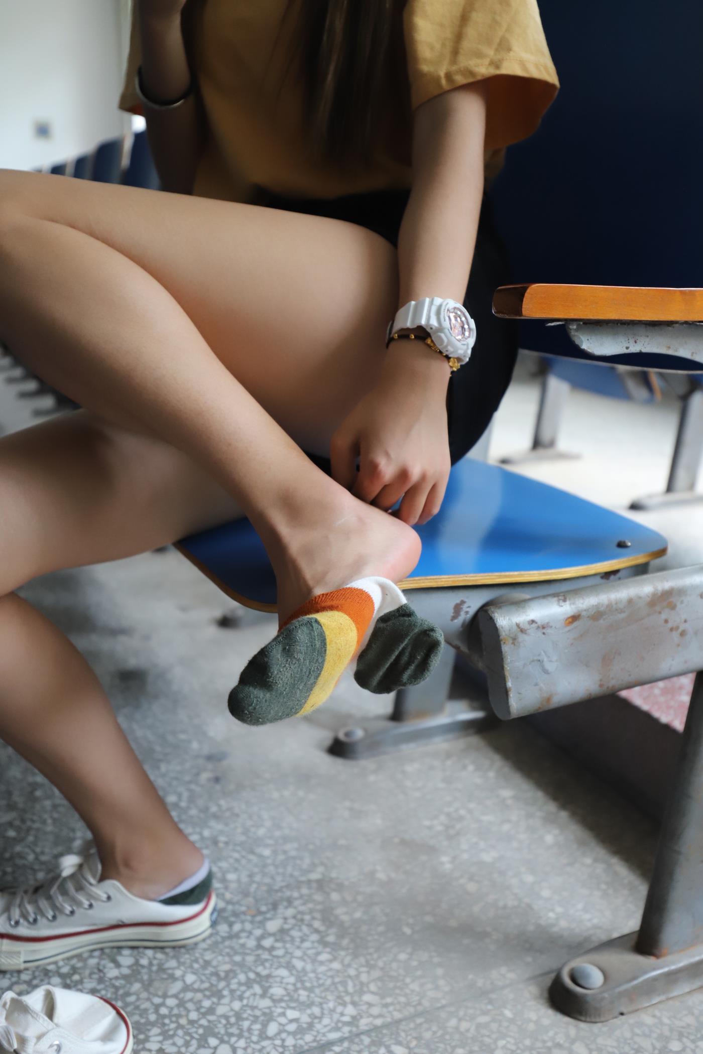 图片[59]-大西瓜爱牙膏-2020 01X活动 模特1（一） 教室热裤短袜 (2) [84P] – 速更版-美库