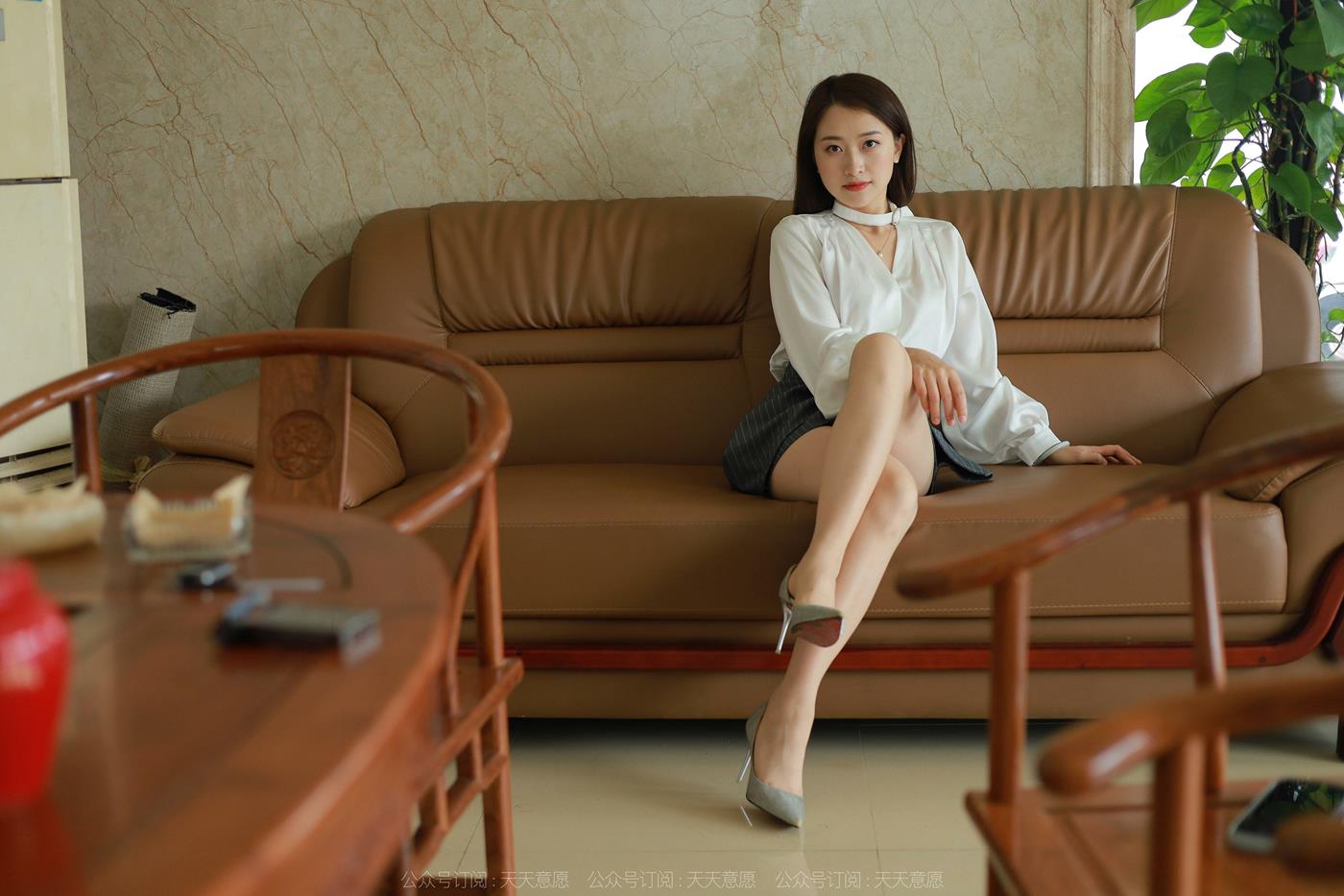 图片[37]-[IESS异思趣向] 2022.06.21 丝享家1124：小婕《美女接待员》[75P/102MB] – 速更版-美库