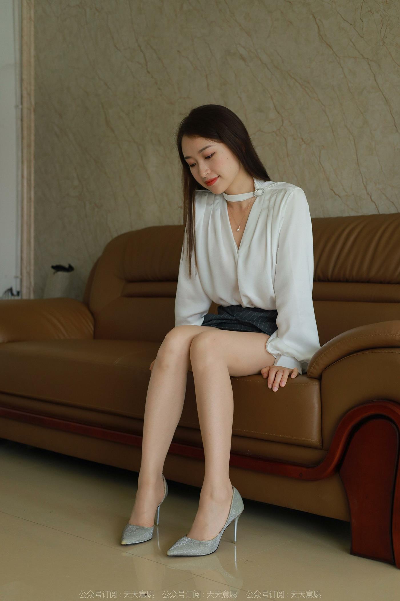 图片[49]-[IESS异思趣向] 2022.06.21 丝享家1124：小婕《美女接待员》[75P/102MB] – 速更版-美库