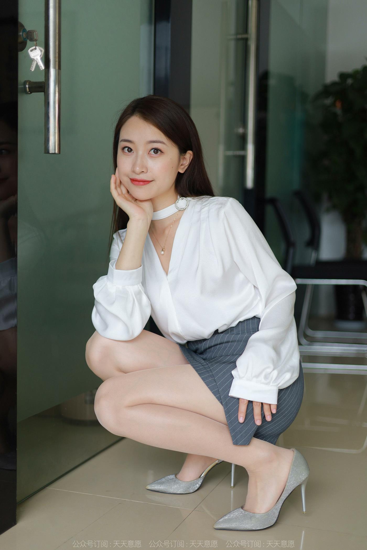 图片[57]-[IESS异思趣向] 2022.06.21 丝享家1124：小婕《美女接待员》[75P/102MB] – 速更版-美库