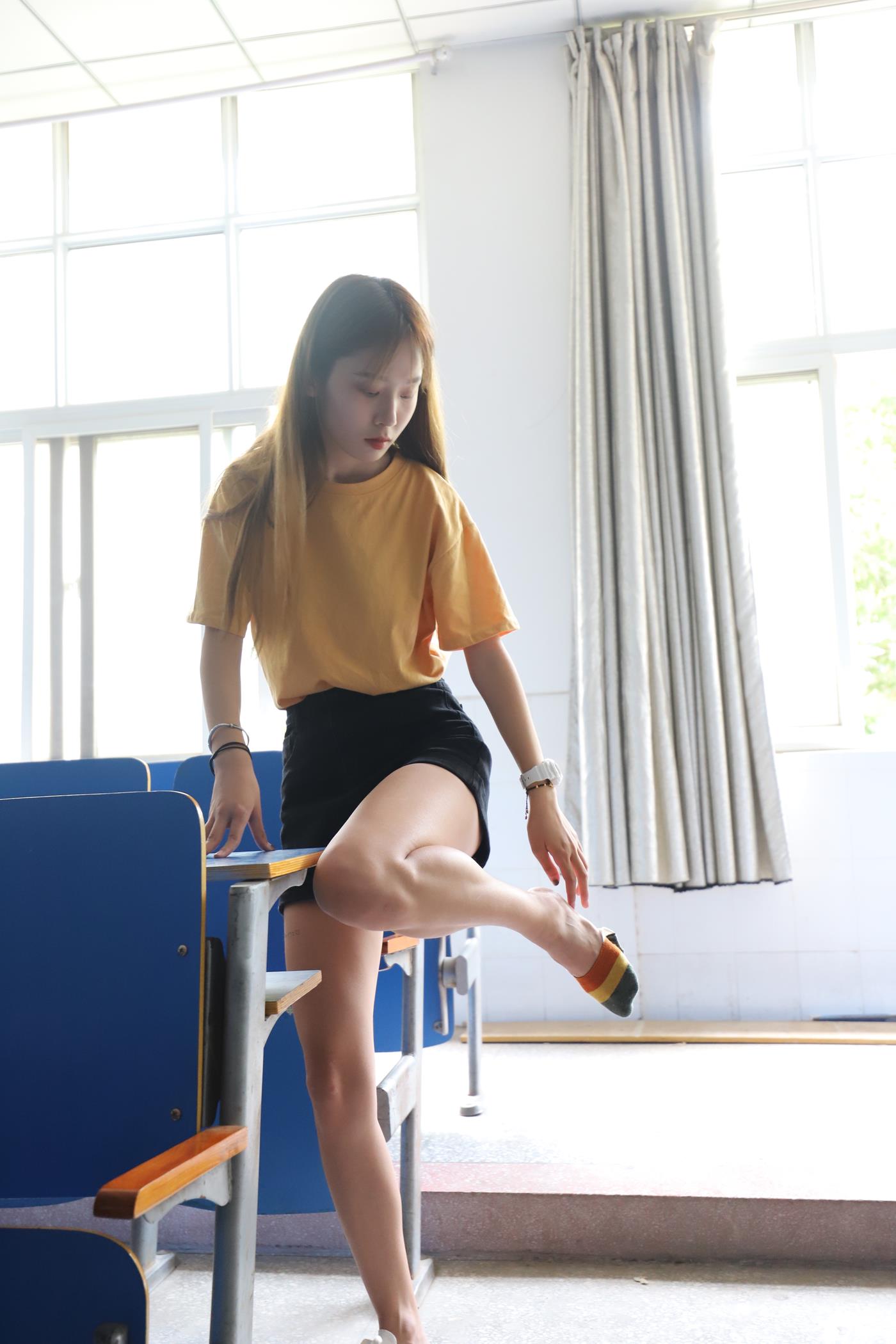 图片[17]-大西瓜爱牙膏-2020 01X活动 模特1（一） 教室热裤短袜 (3) [54P] – 速更版-美库