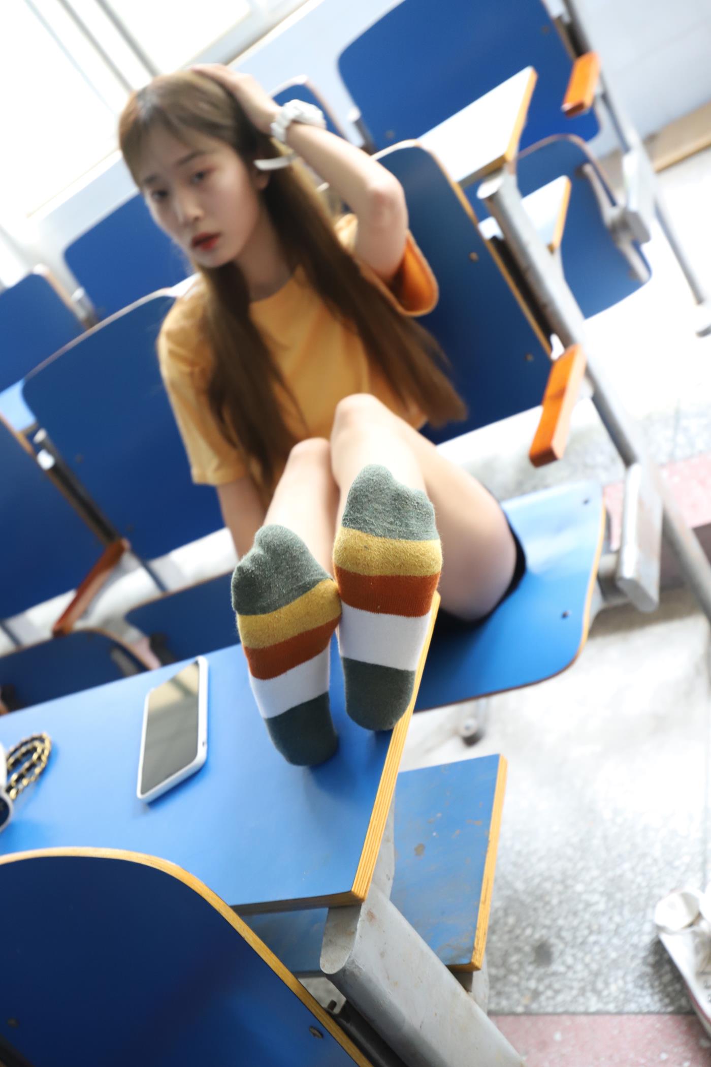 图片[28]-大西瓜爱牙膏-2020 01X活动 模特1（一） 教室热裤短袜 (3) [54P] – 速更版-美库