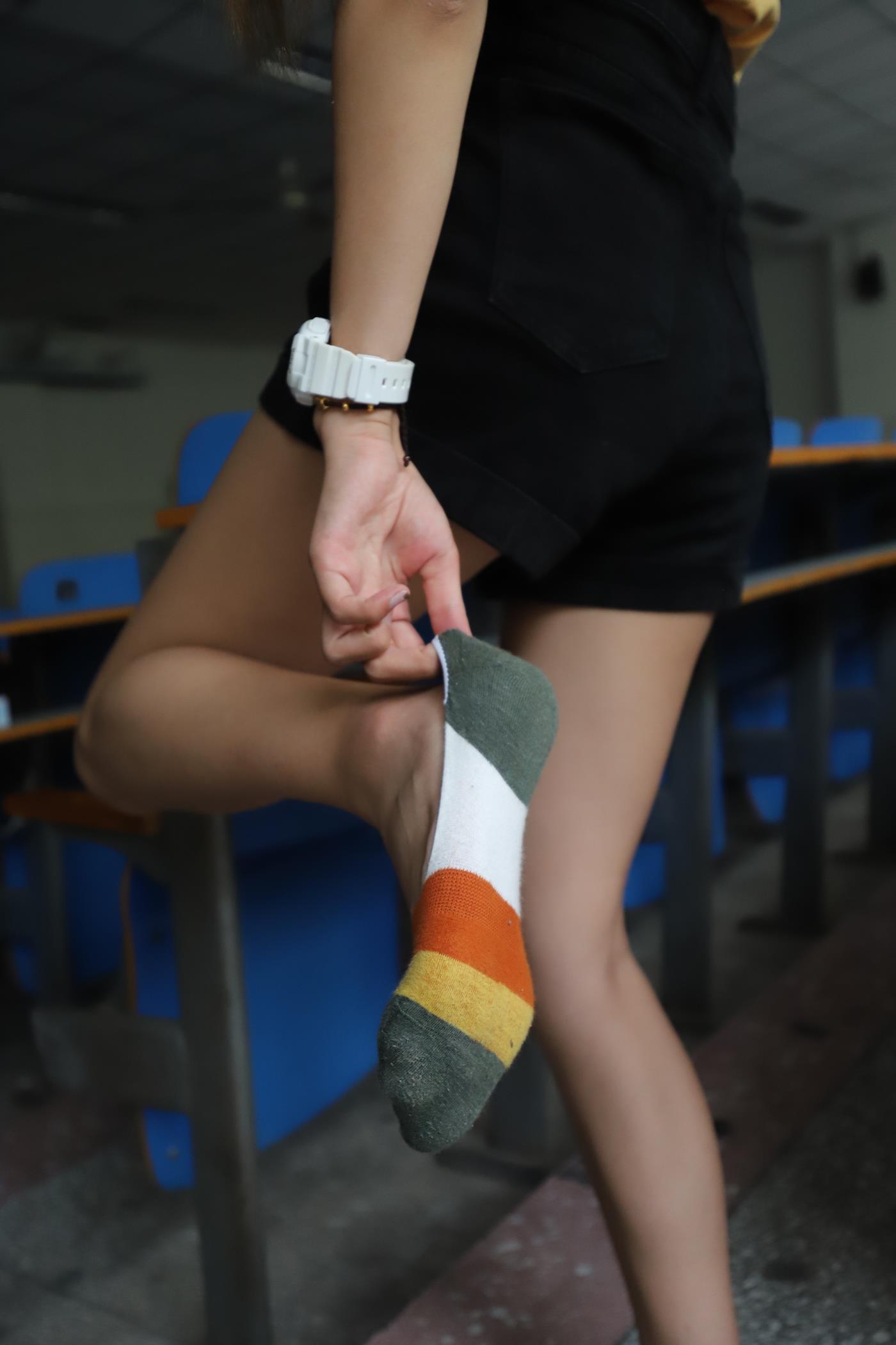 图片[51]-大西瓜爱牙膏-2020 01X活动 模特1（一） 教室热裤短袜 (3) [54P] – 速更版-美库